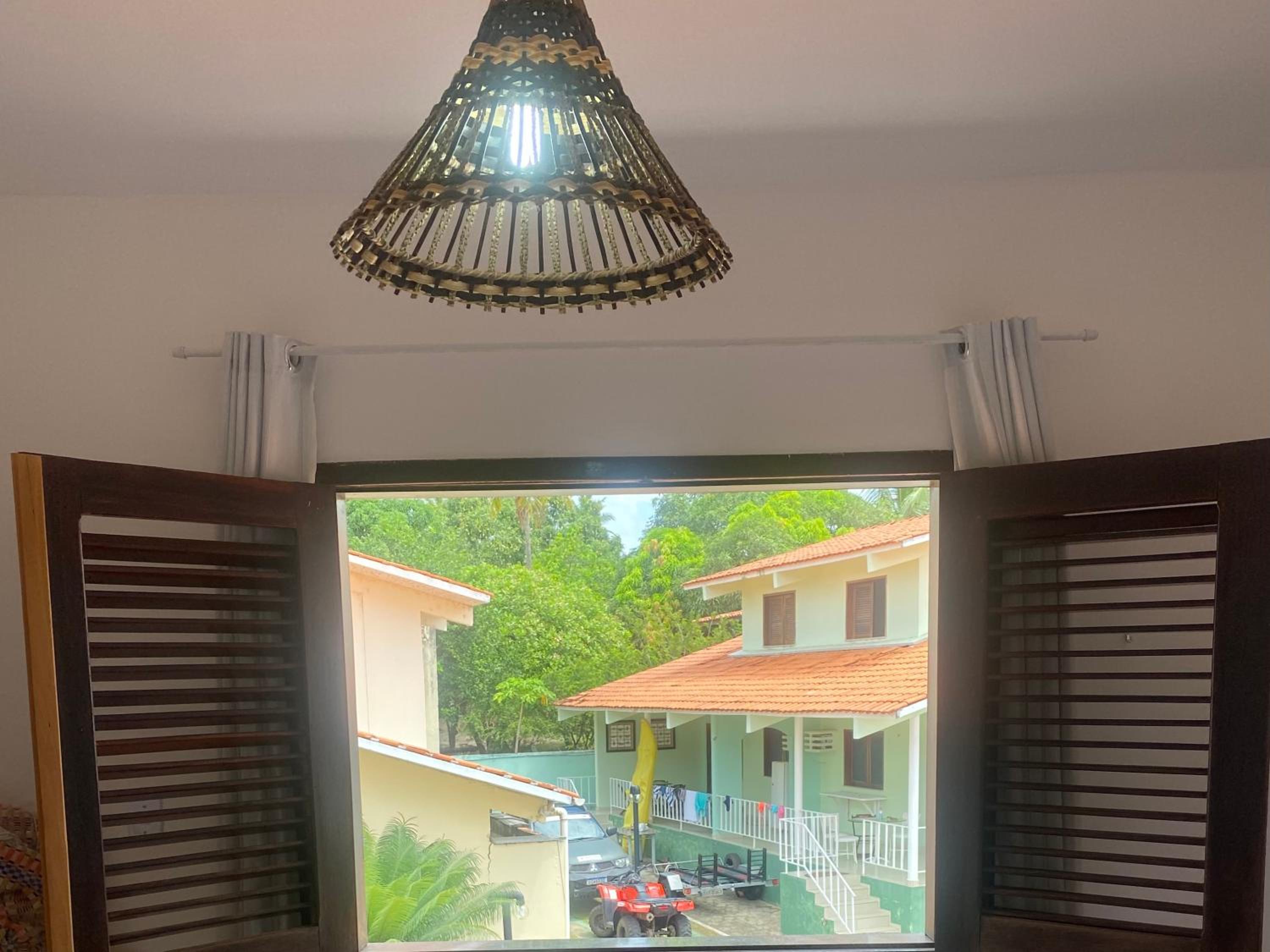 CASA DUPLEX em CONDOMÍNIO à beira do RIO PREGUIÇAS