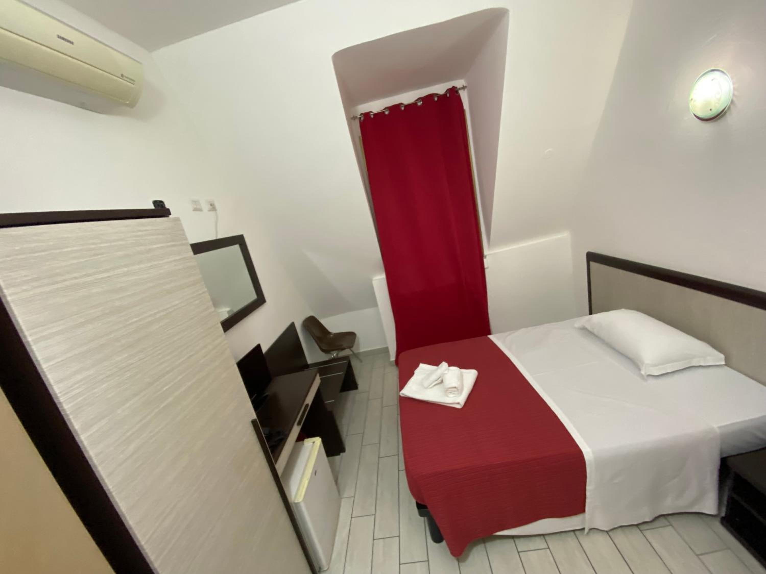 HOTEL Poma en Milan