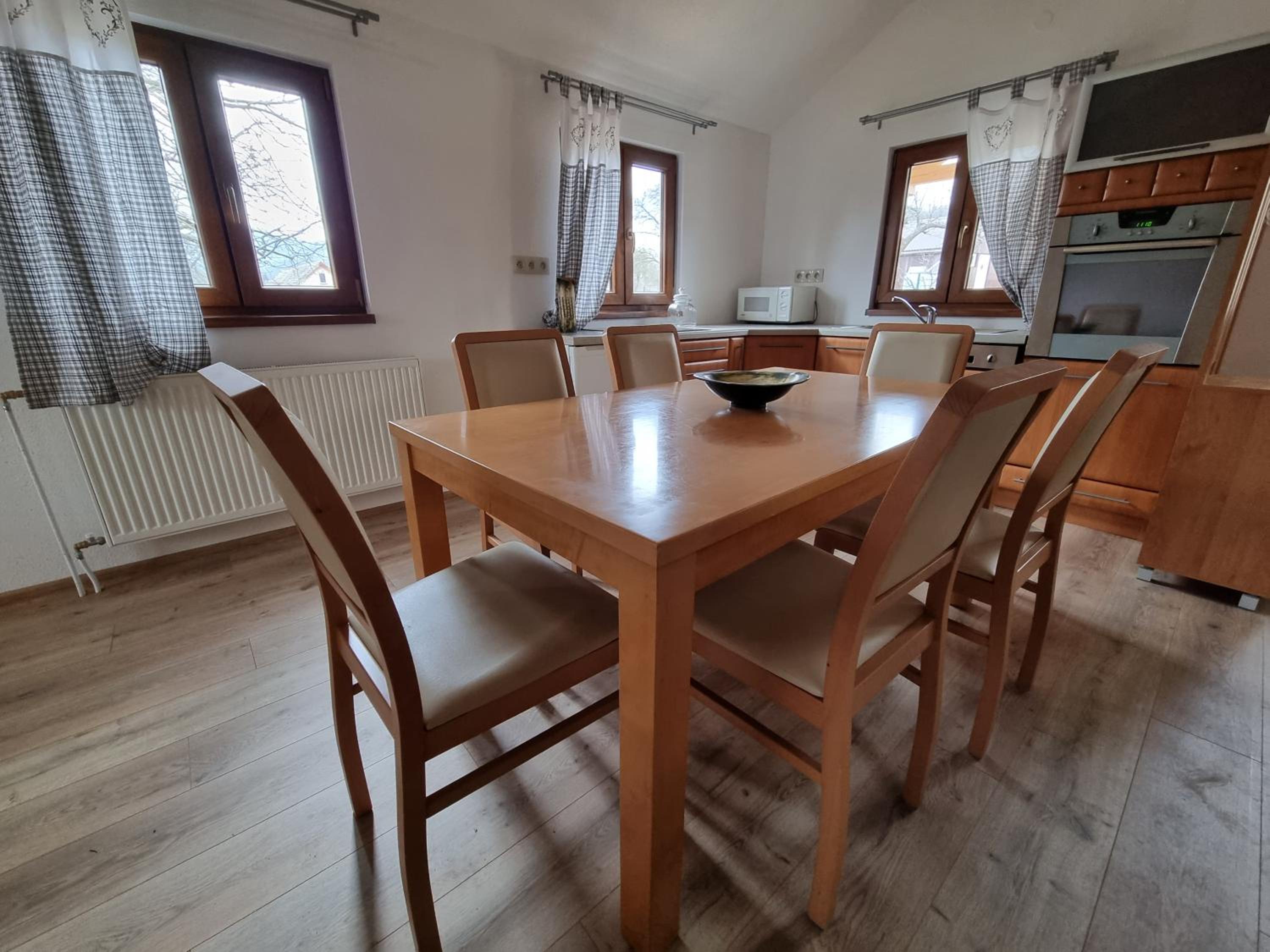 Domček pod orechom