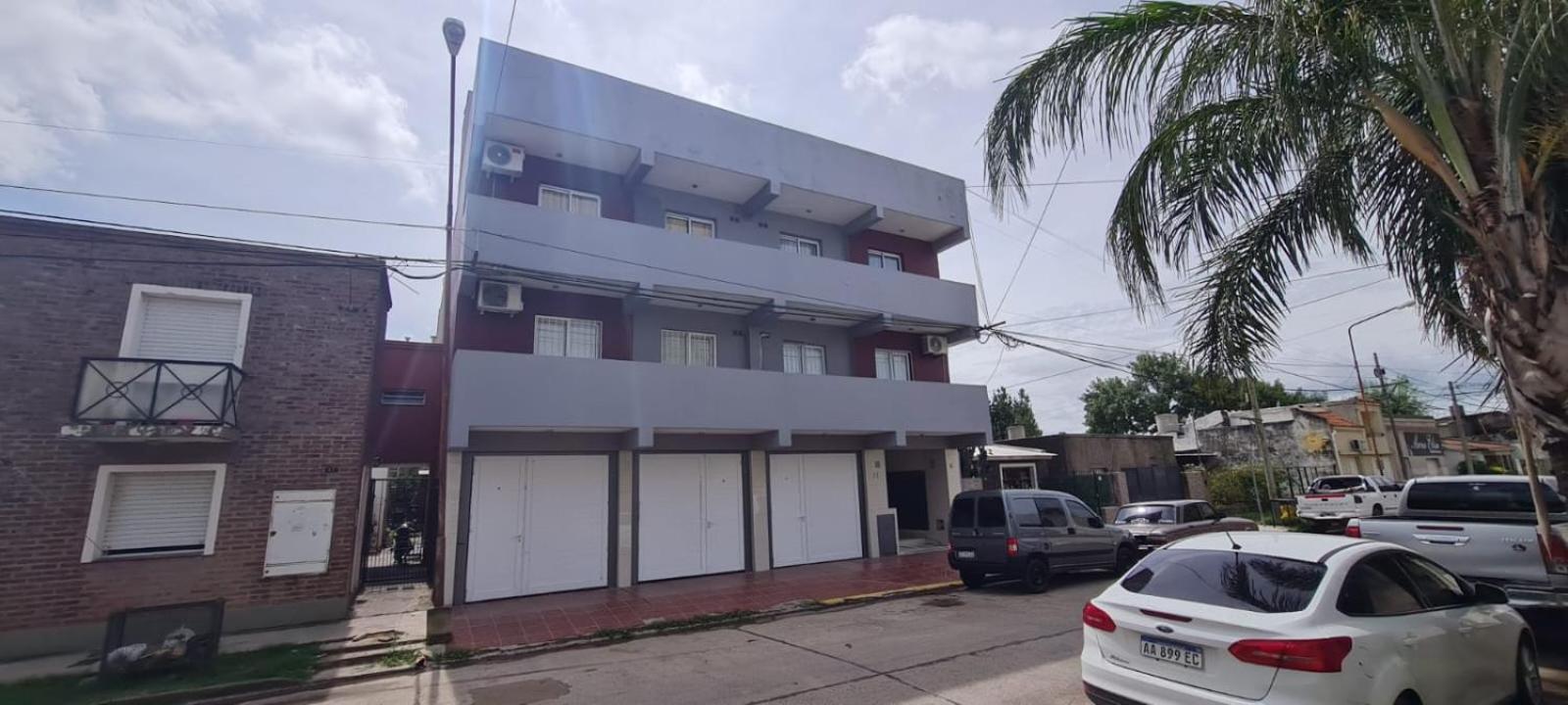 Departamento en complejo residencial Villa Maria