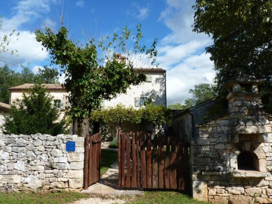 Photo 46