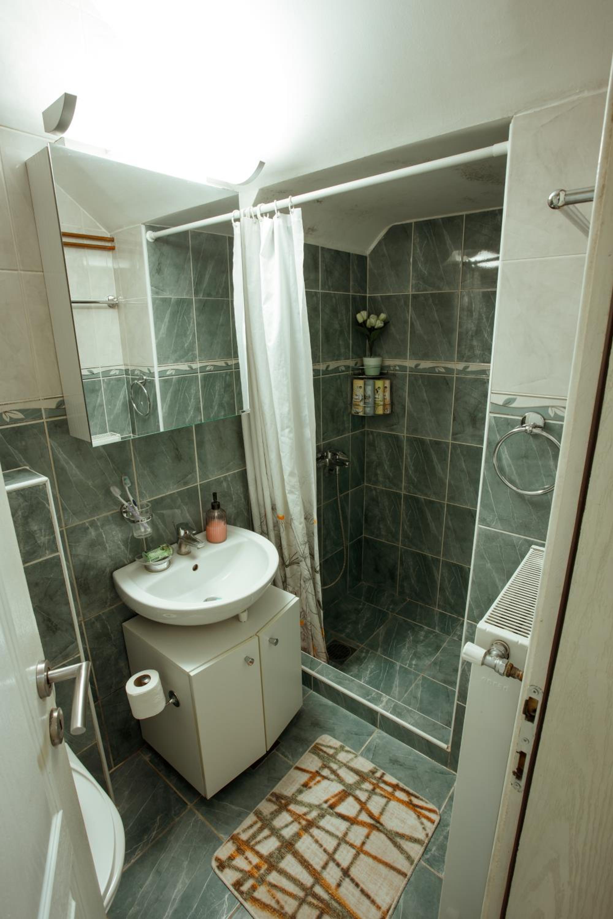 Photo 28