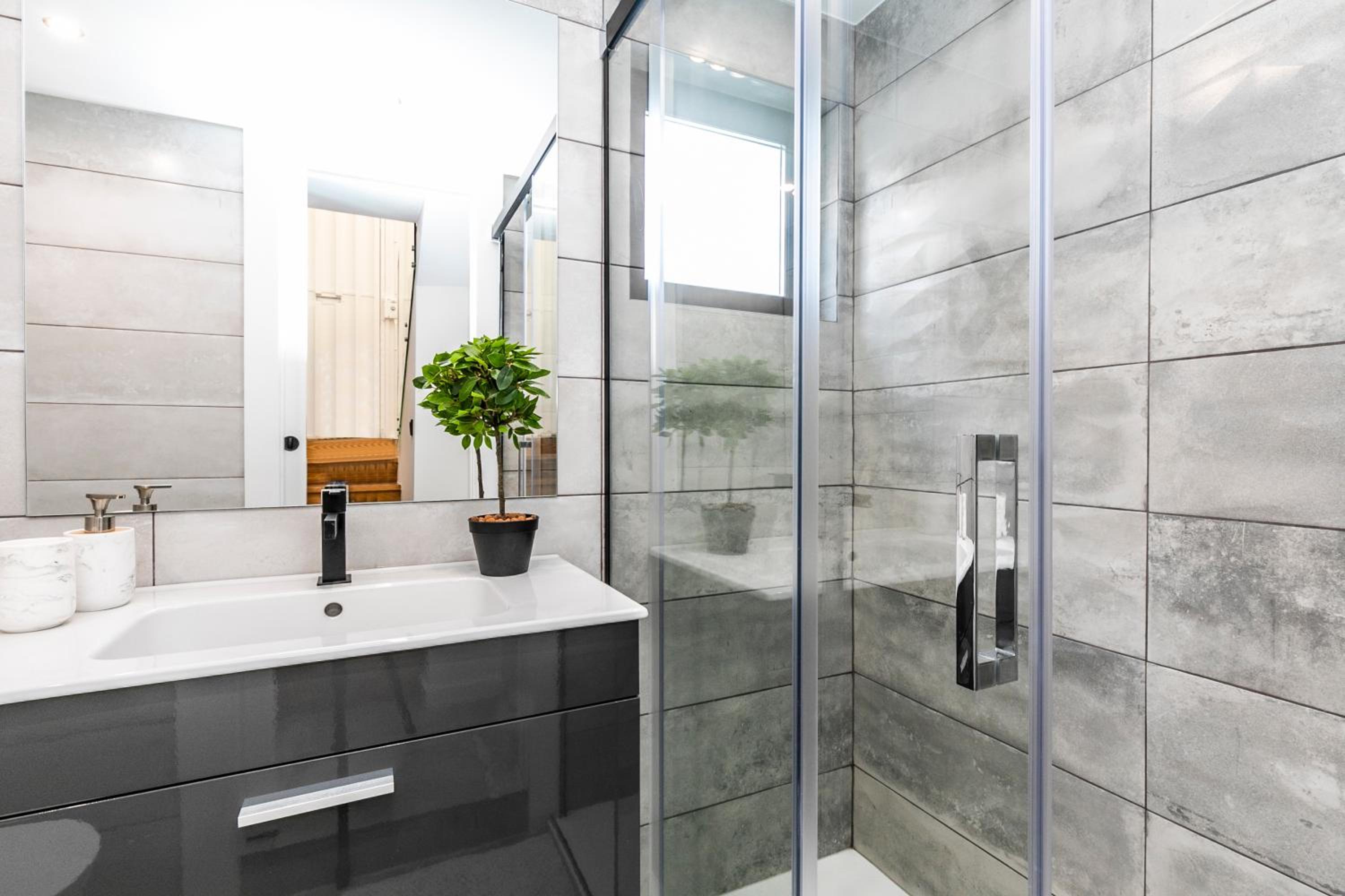 Cardal Luxury by SpotOn Apartments
