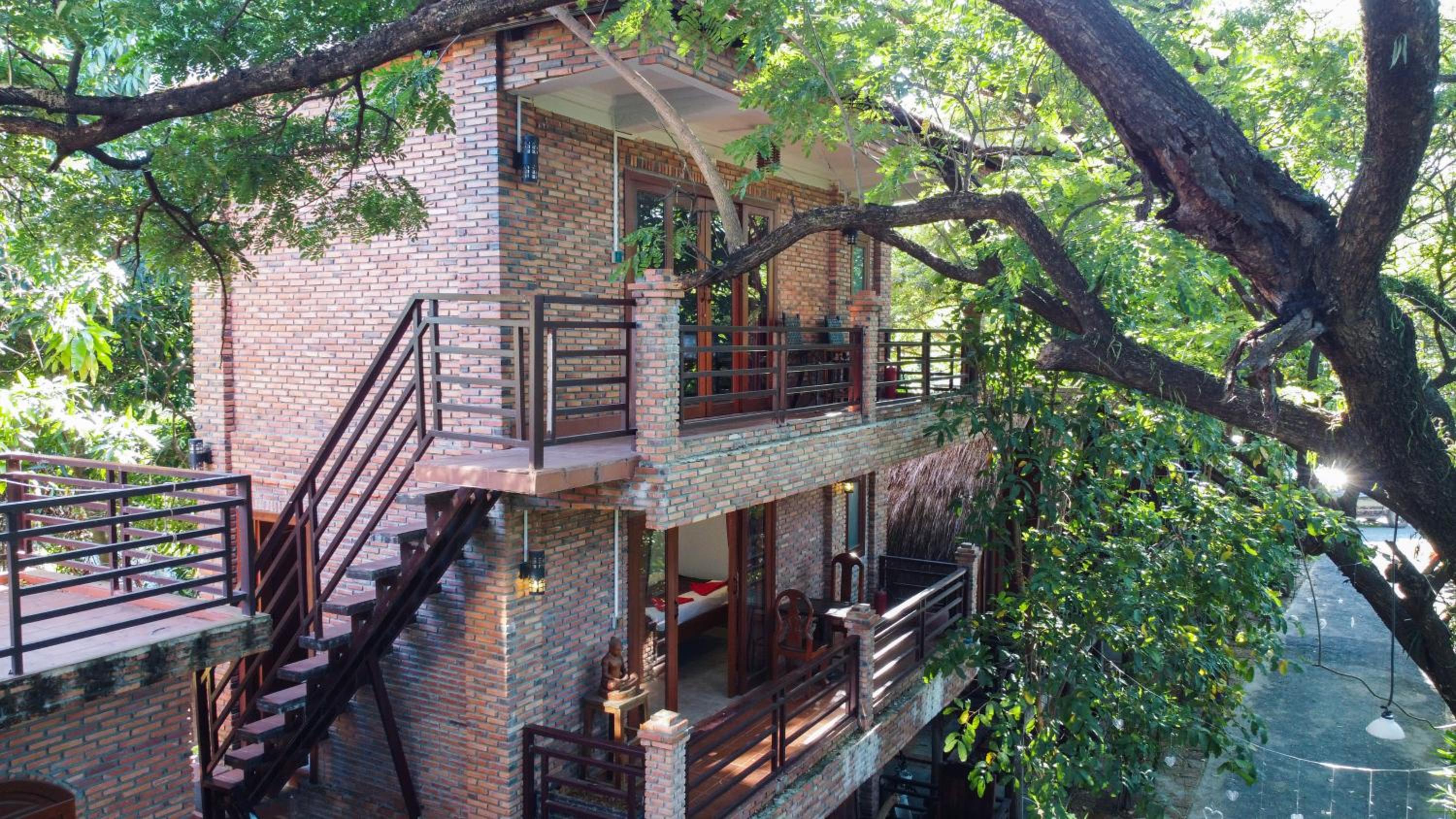 Bamboo Bungalow