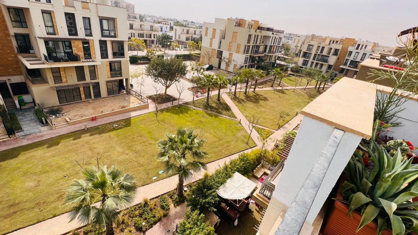 Sodic Westown Residence 2 view 3