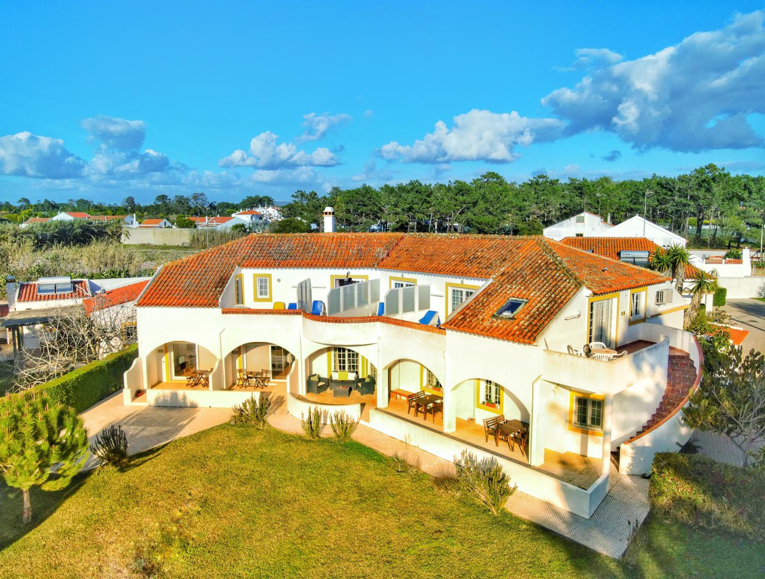 Hotel Quinta Do Moinho De Vento - Racket & Country Club - Duna Parque Resorts & Hotels - Image 1