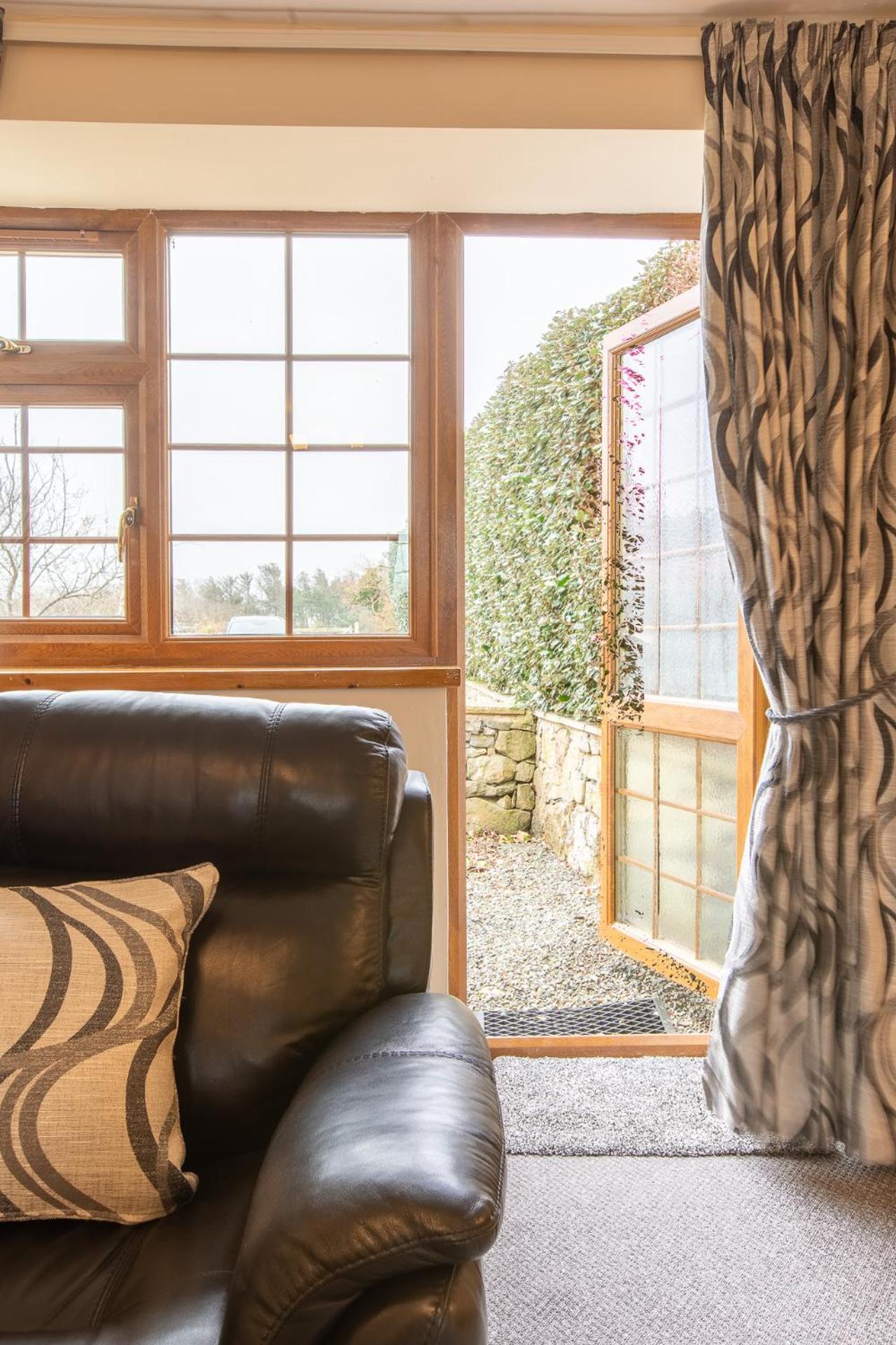 Yr Wyddfa Cottage Anglesey view 5