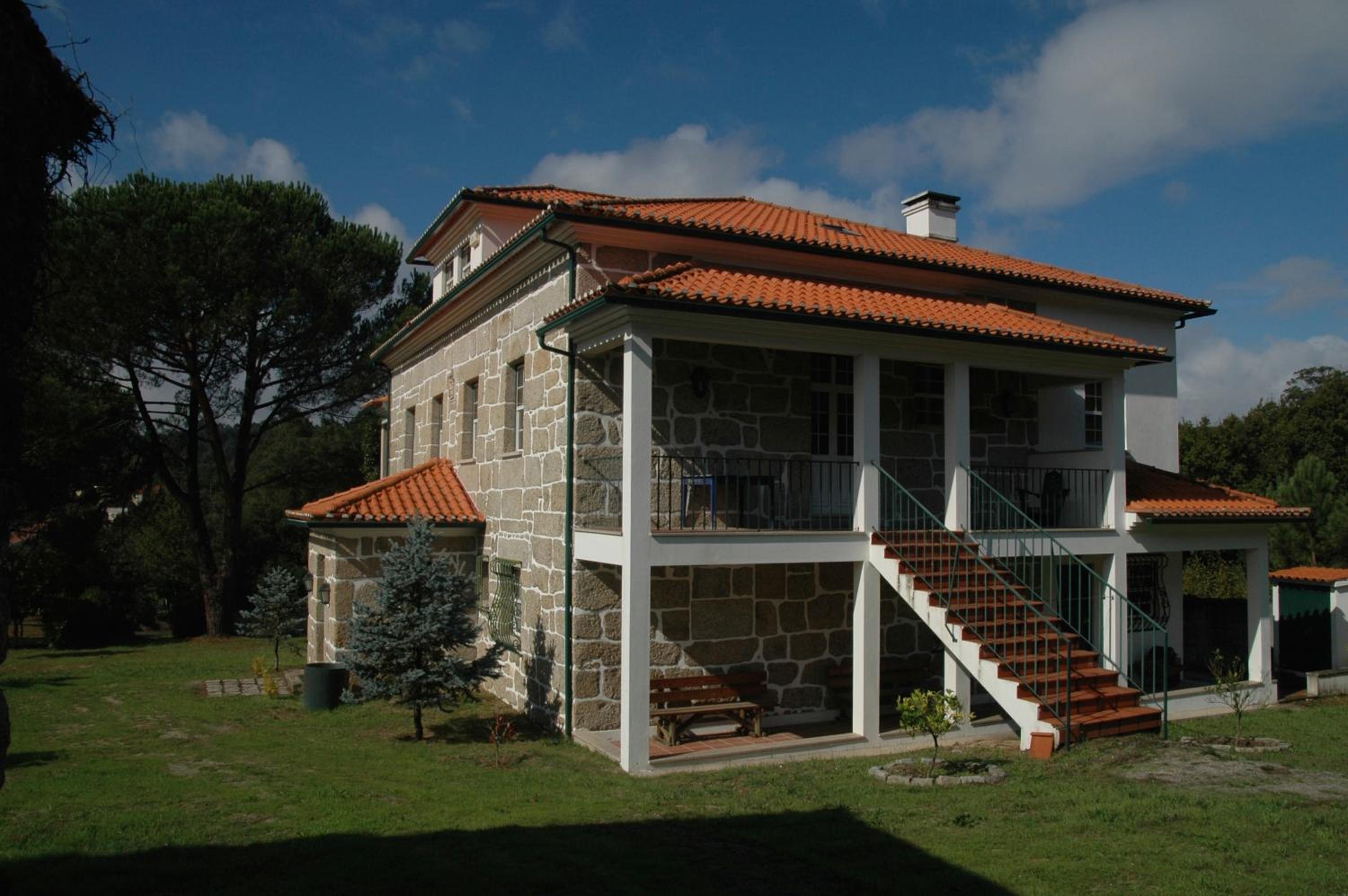 Casa das Eiras view 2