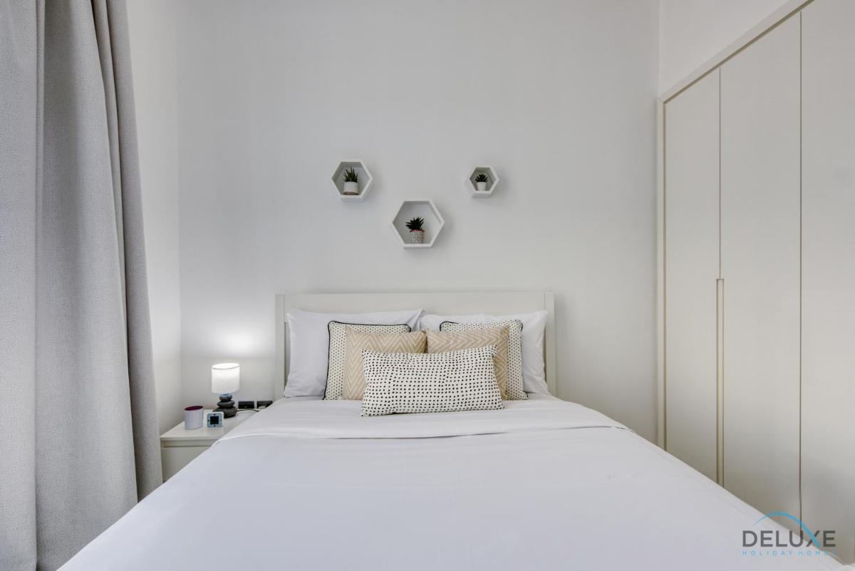 Affluent 3BR Townhouse at DAMAC Hills 2, Dubailand by Deluxe Holiday Homes