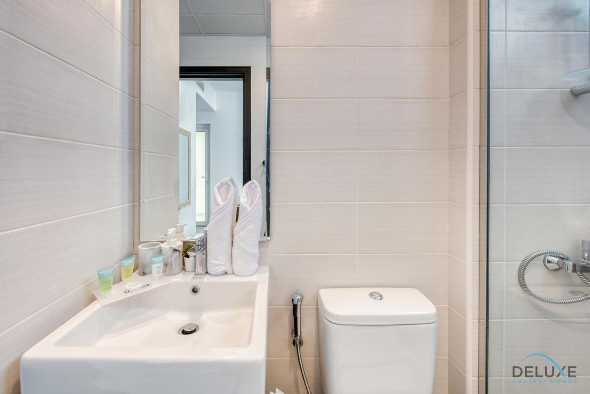 Affluent 3BR Townhouse at DAMAC Hills 2, Dubailand by Deluxe Holiday Homes