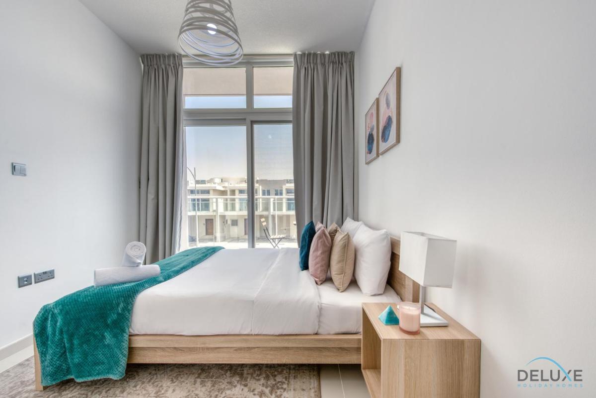 Affluent 3BR Townhouse at DAMAC Hills 2, Dubailand by Deluxe Holiday Homes