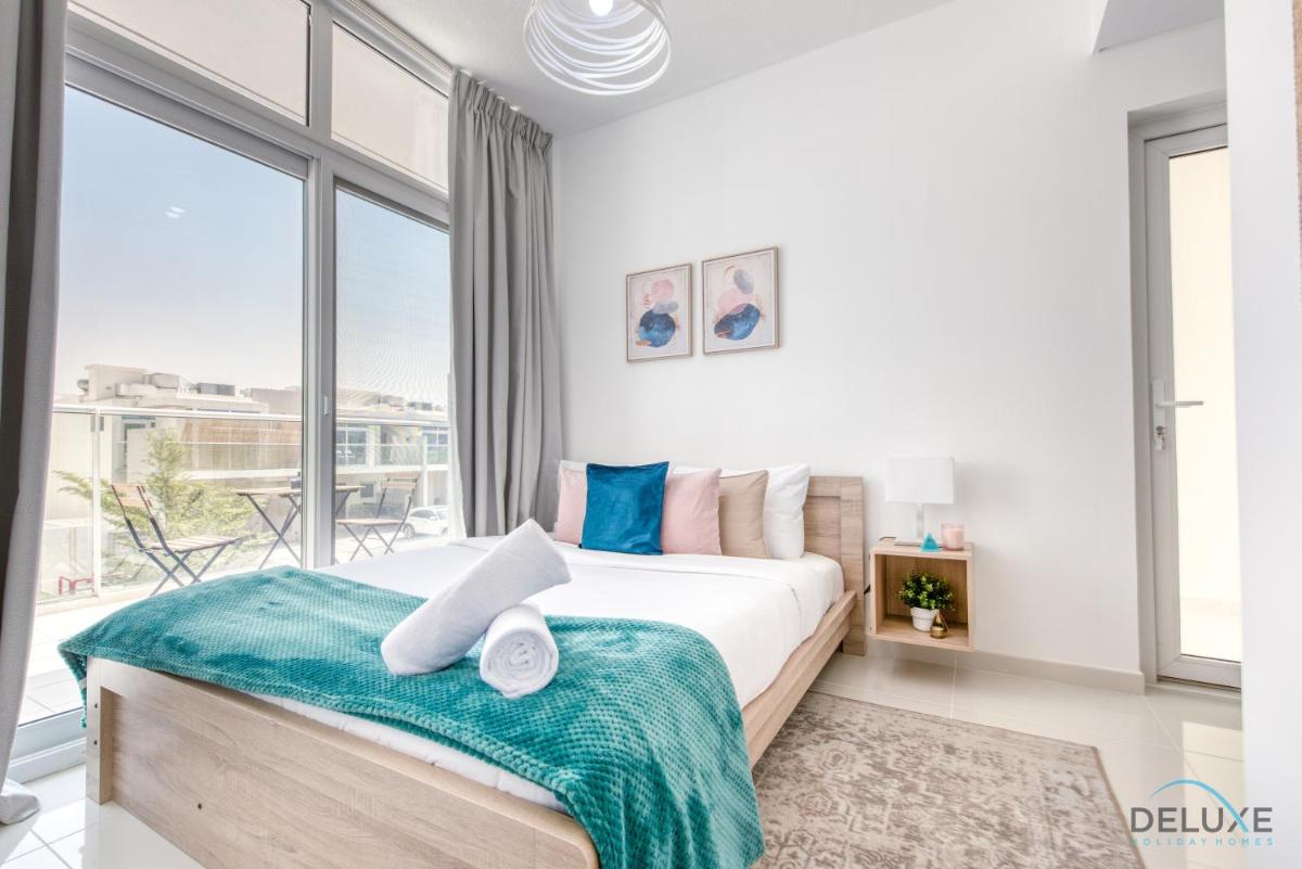 Affluent 3BR Townhouse at DAMAC Hills 2, Dubailand by Deluxe Holiday Homes