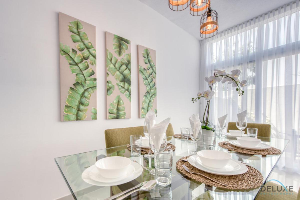Affluent 3BR Townhouse at DAMAC Hills 2, Dubailand by Deluxe Holiday Homes