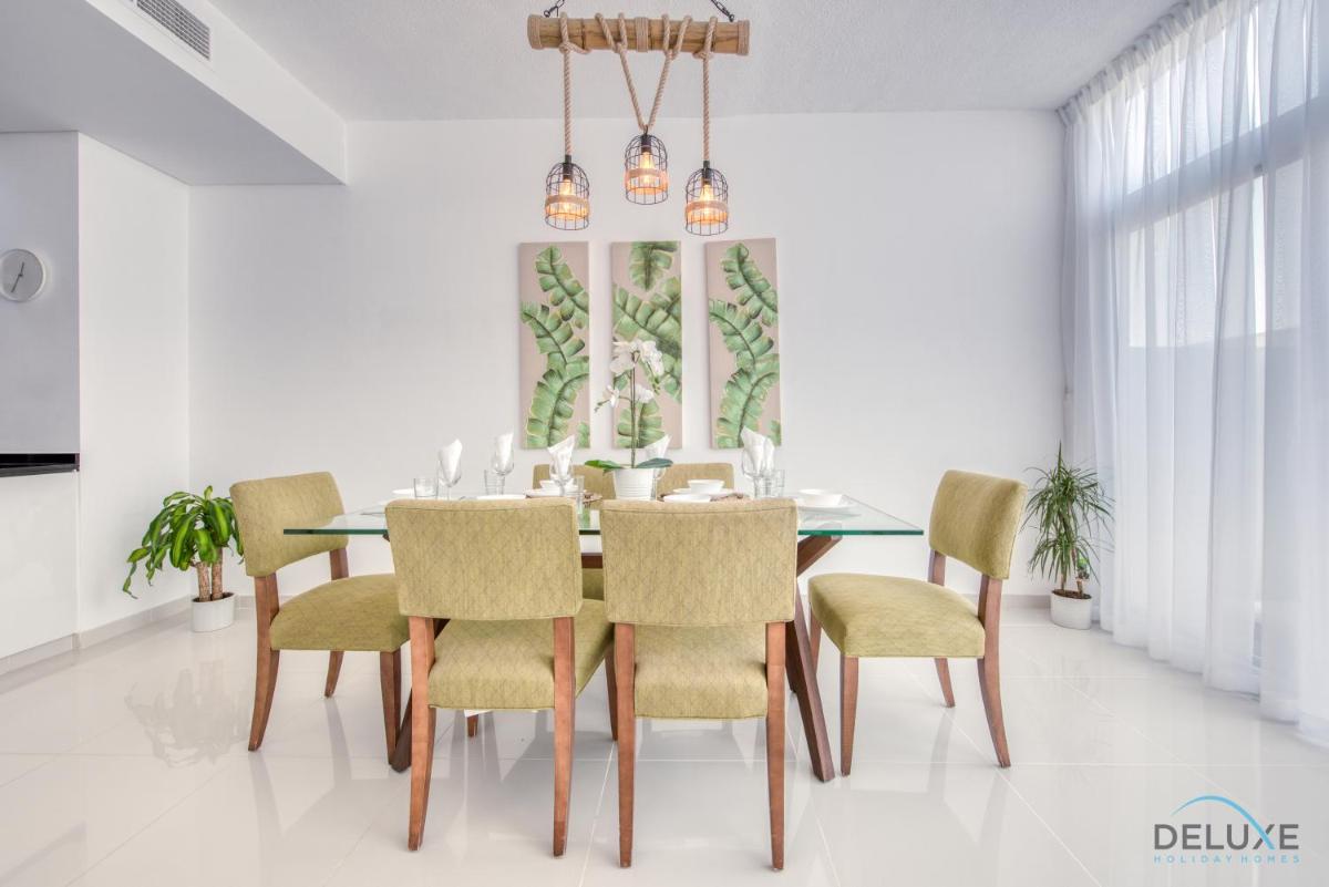 Affluent 3BR Townhouse at DAMAC Hills 2, Dubailand by Deluxe Holiday Homes