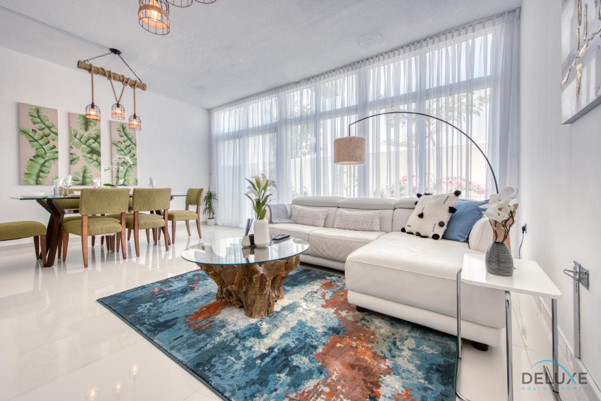 Affluent 3BR Townhouse at DAMAC Hills 2, Dubailand by Deluxe Holiday Homes