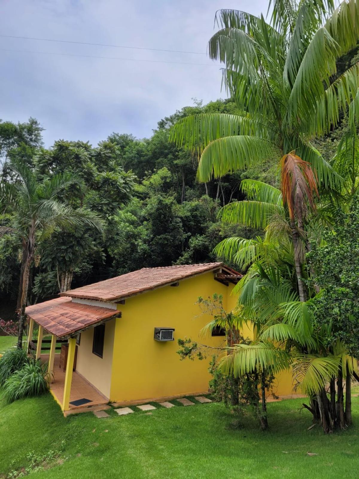 Espaço inteiro: Casa de campo nas montanhas