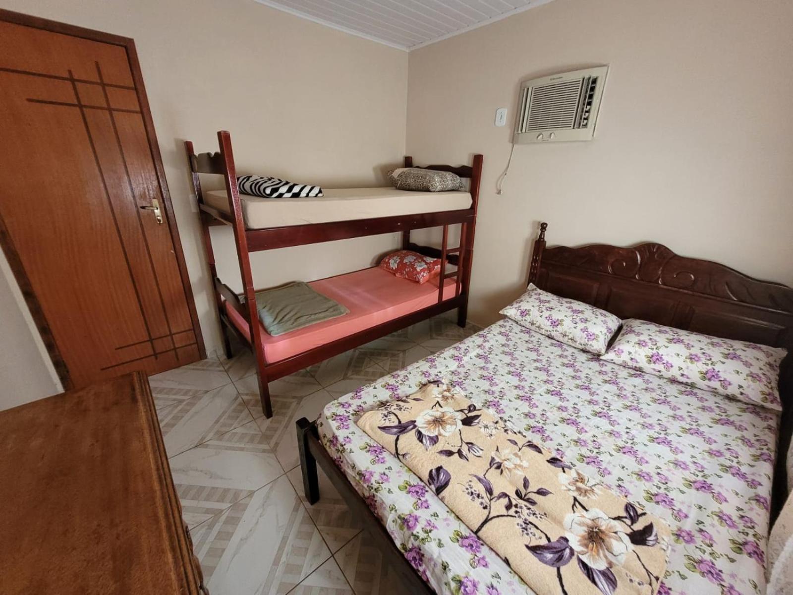 Espaço inteiro: Casa de campo nas montanhas