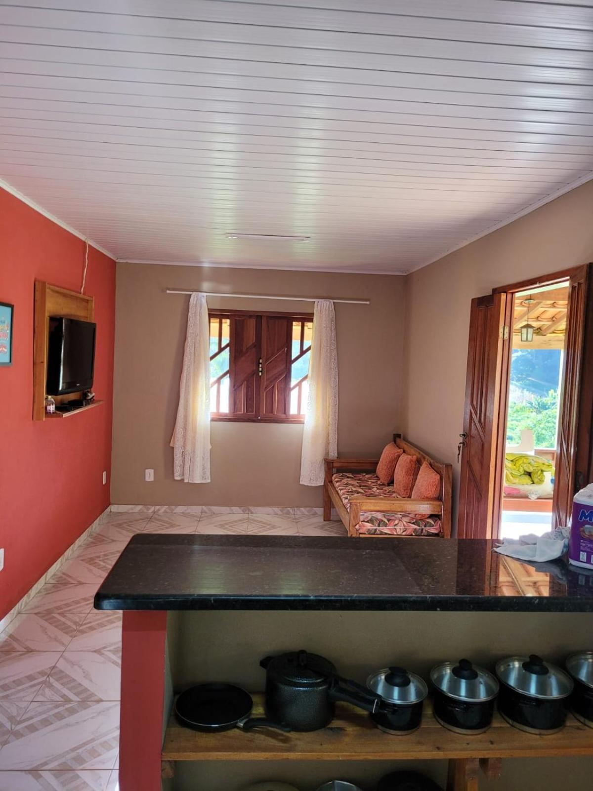 Espaço inteiro: Casa de campo nas montanhas