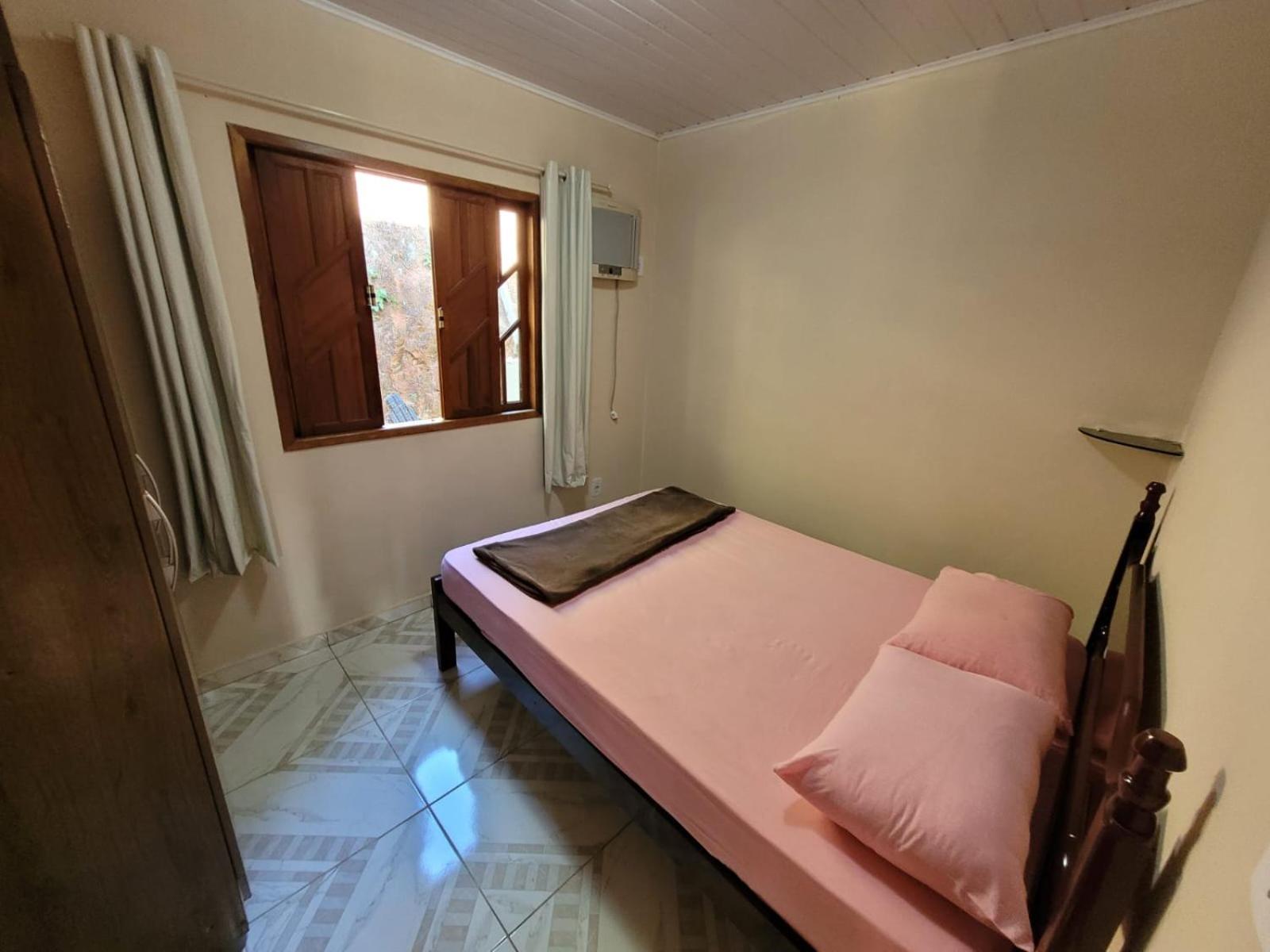 Espaço inteiro: Casa de campo nas montanhas