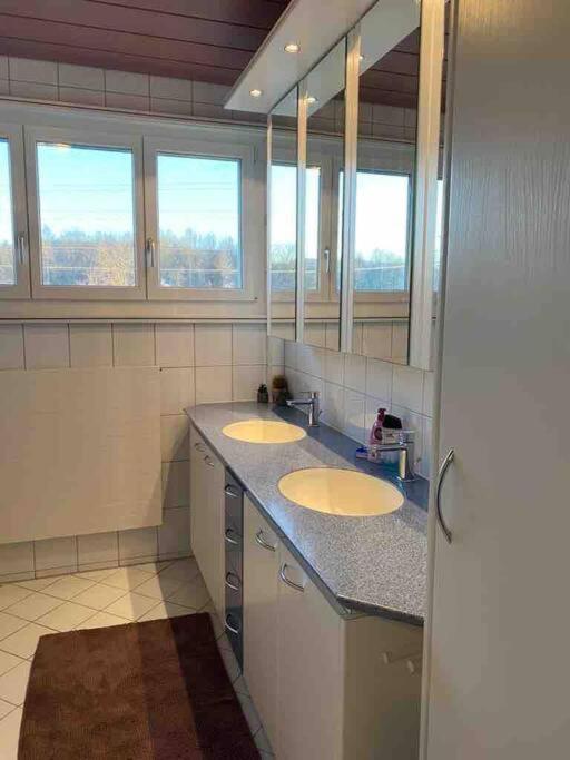 Geräumige Wohnung im Schweizer Vekehrspunkt view 4