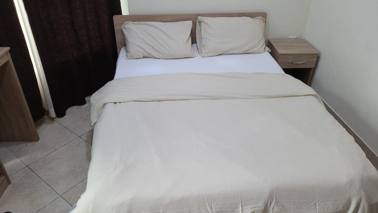 lovely 2BHK Near to DMCC Metro Station -505