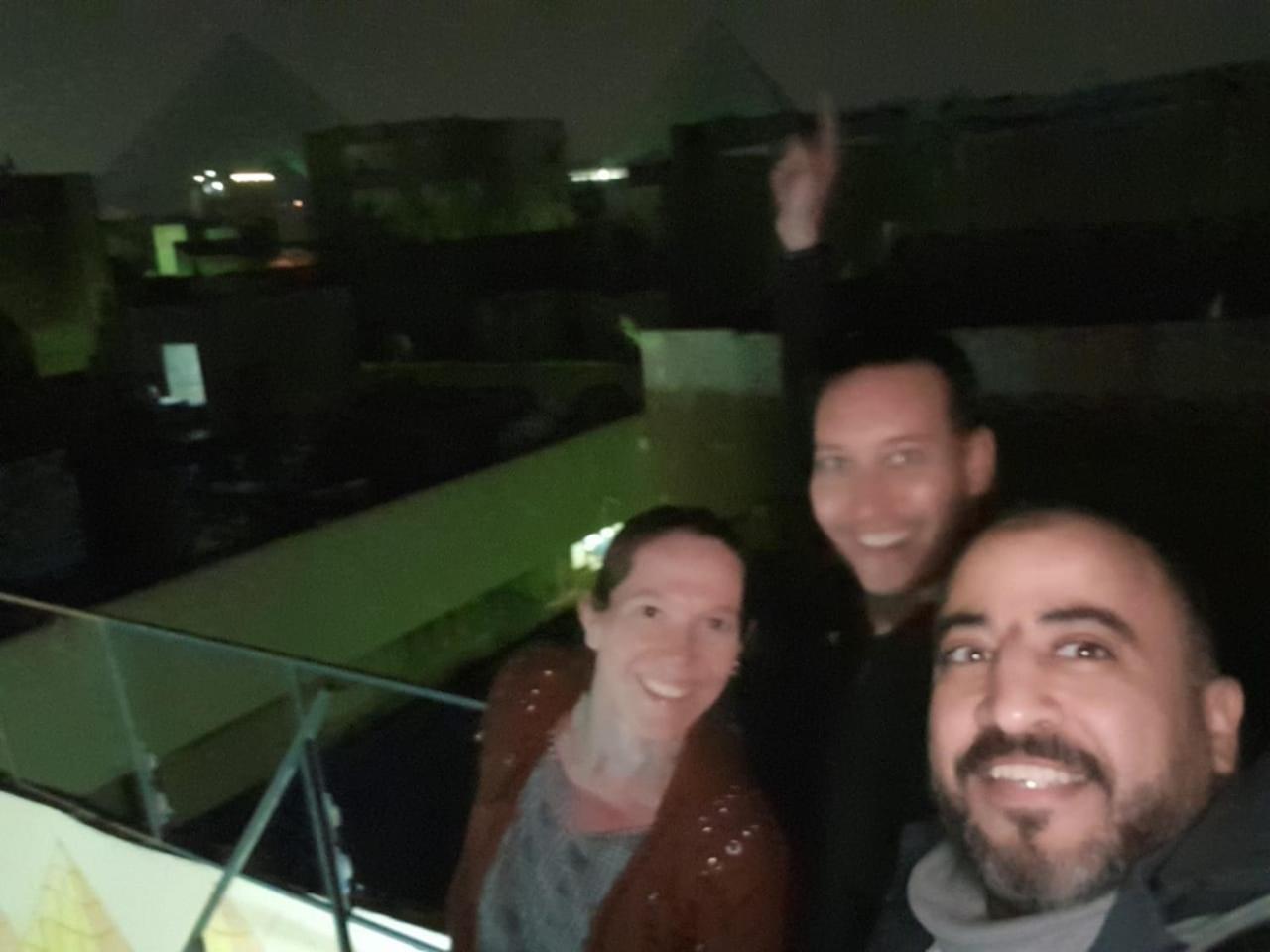 Jana Pyramids view inn