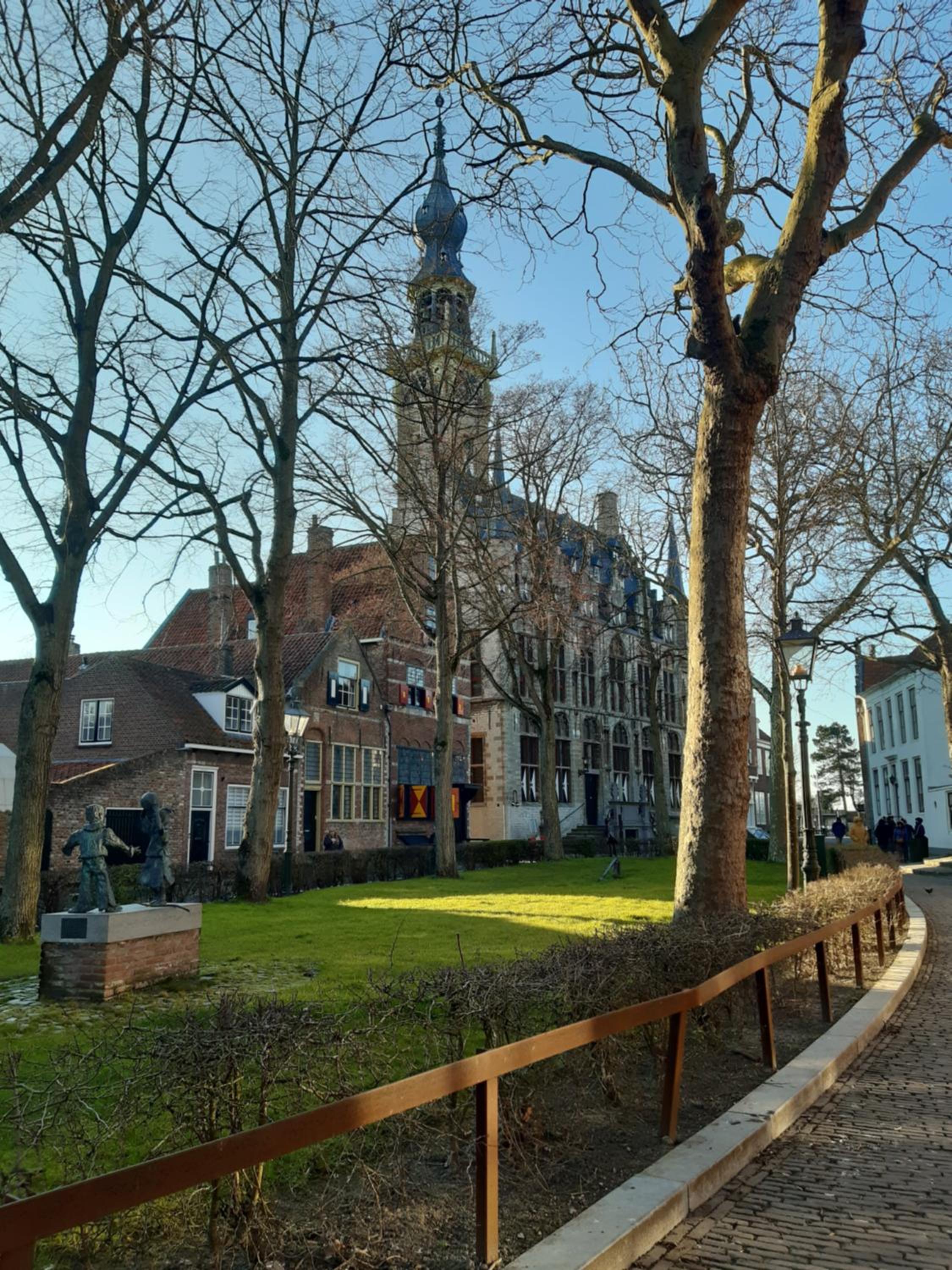 Photo 33