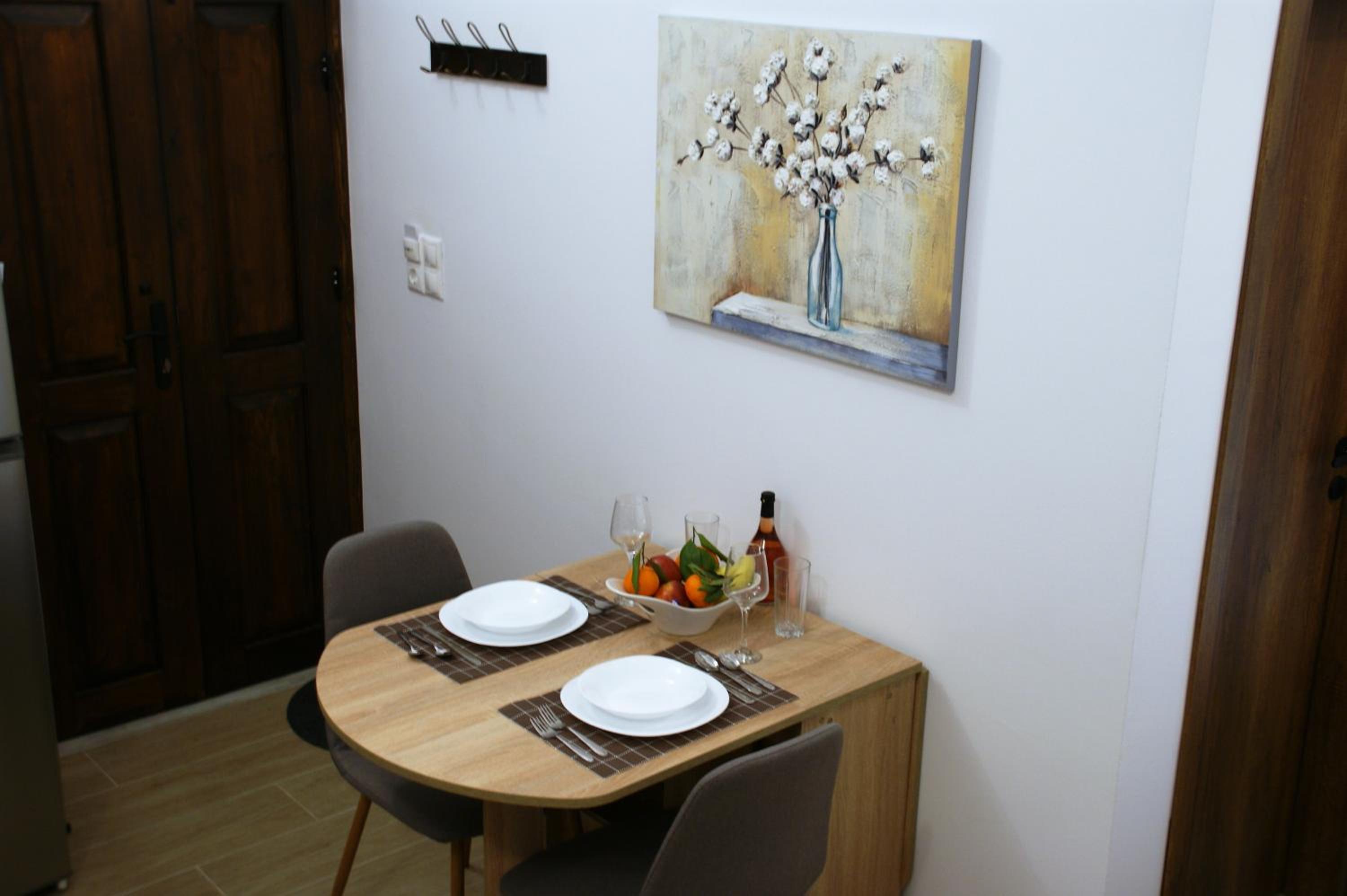 Evangelia's Little House view 5