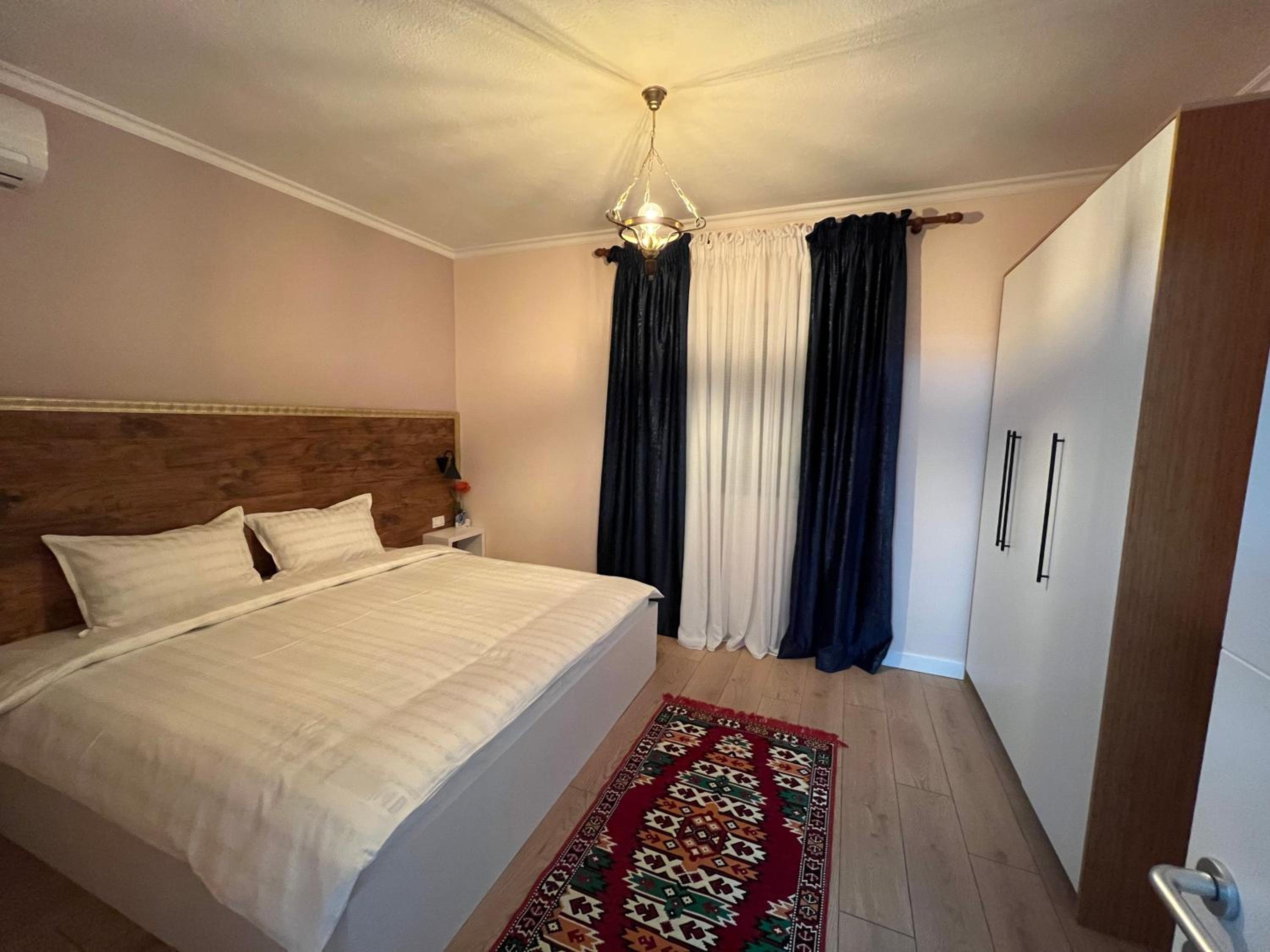 Chestnut Yard Villa