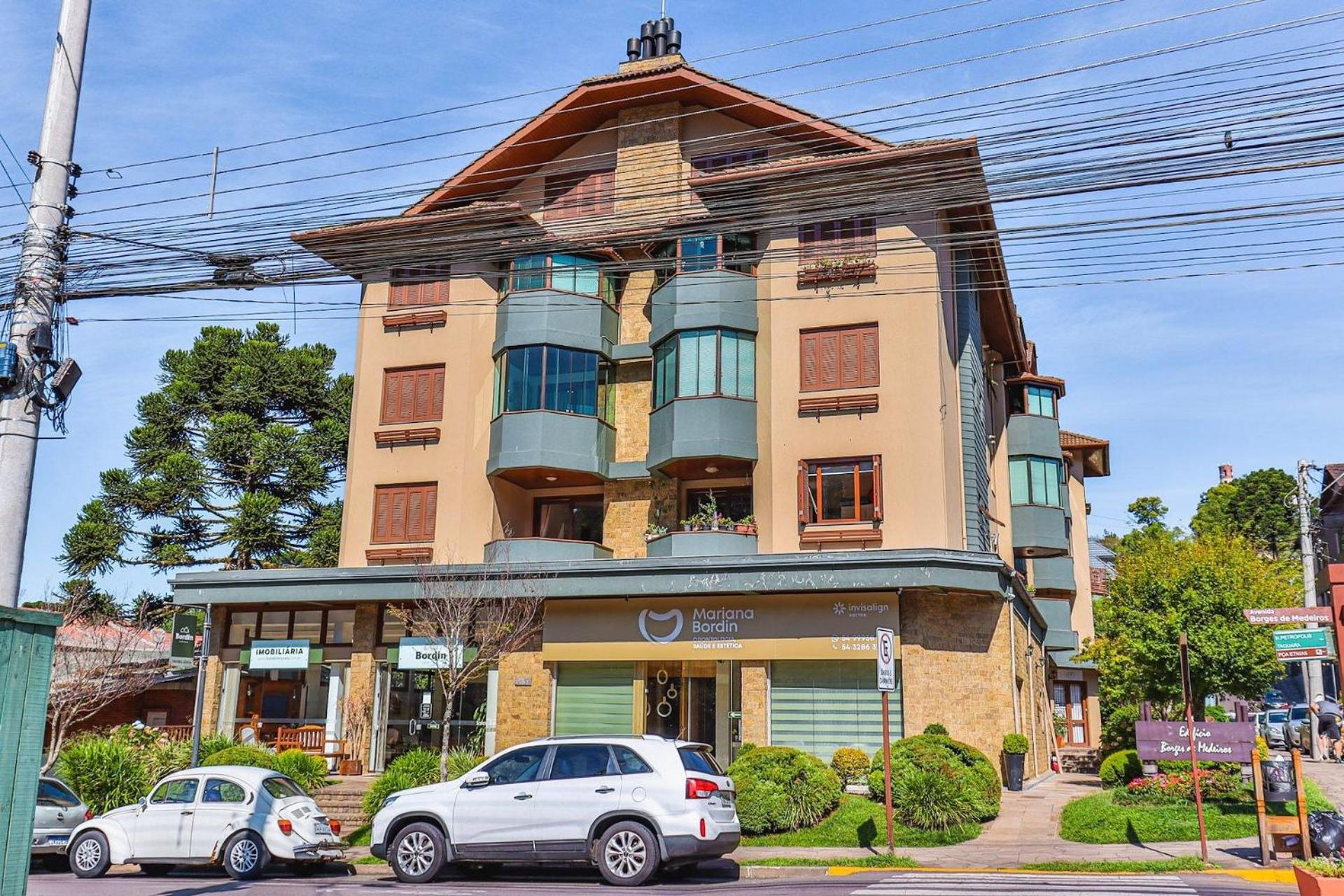 Locar-in Gramado - Vista para a Av. Borges