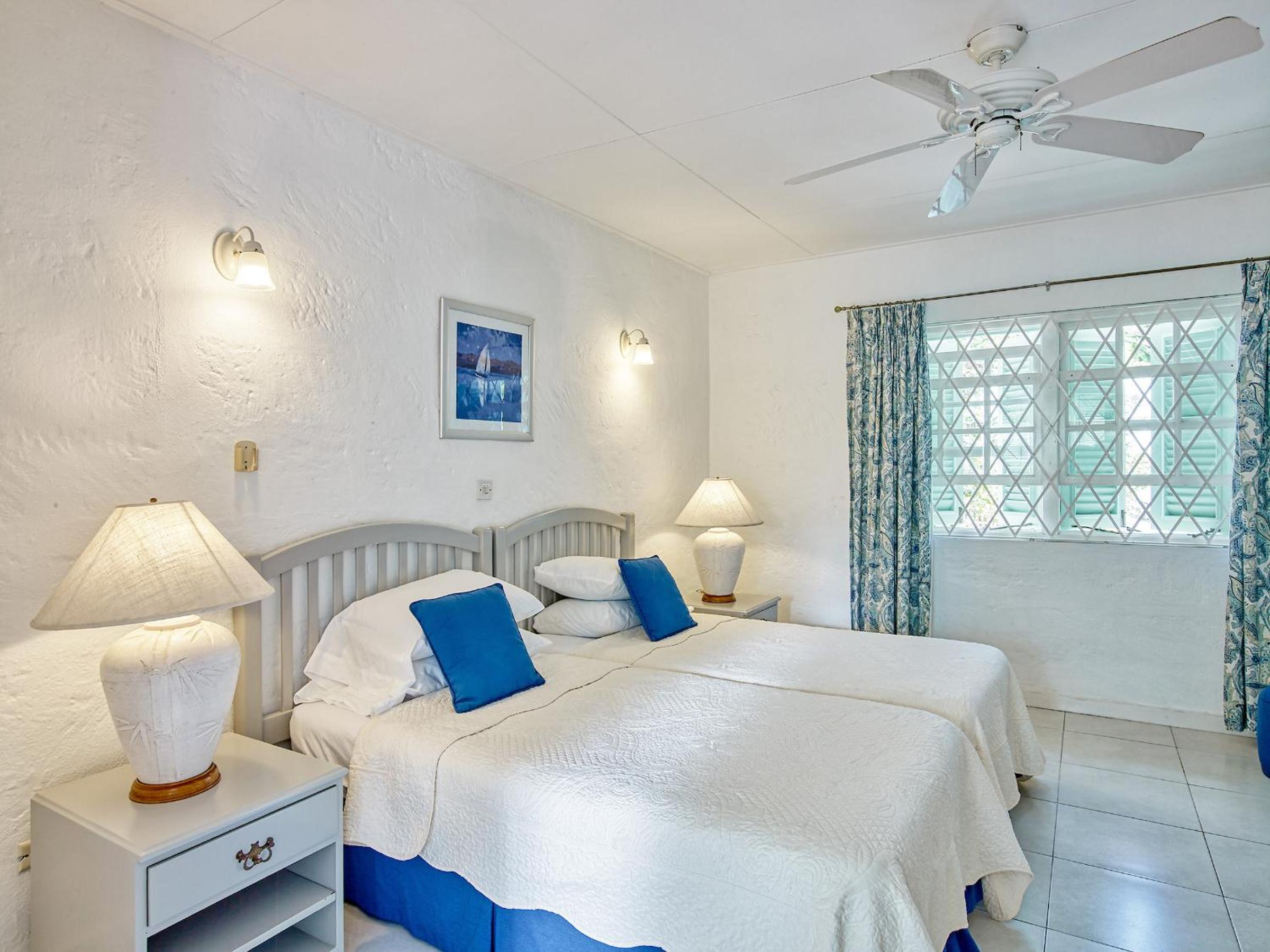 Southwinds Beach House is a 3 bedroom with exquisite sea views