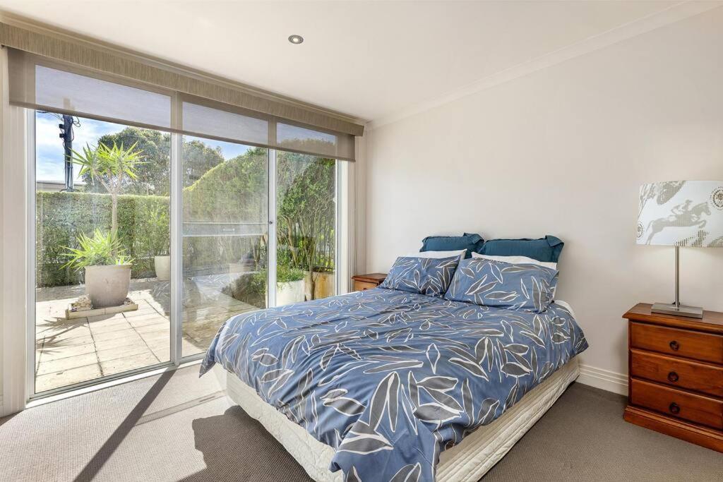 Sea Grange - harbour views, prime location