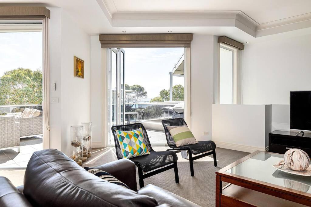 Sea Grange - harbour views, prime location