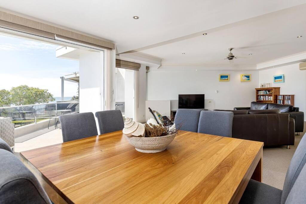 Sea Grange - harbour views, prime location
