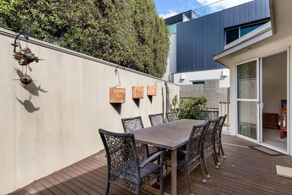 Sea Grange - harbour views, prime location