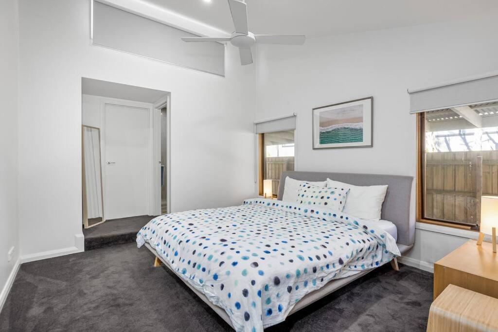 Everleigh - renovated, spacious beach house