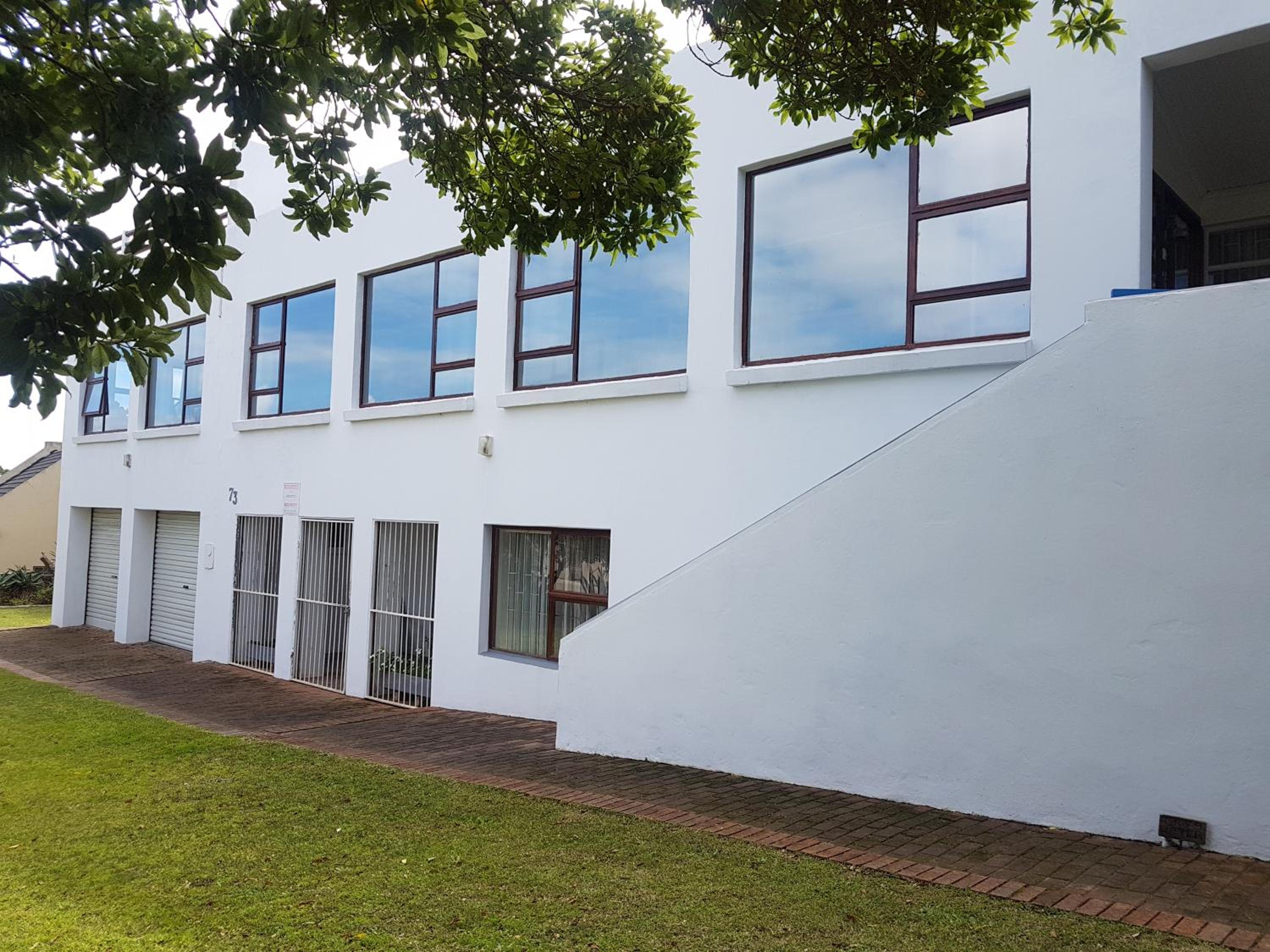 The Whitehouse at Oysterbay with dream views view 2