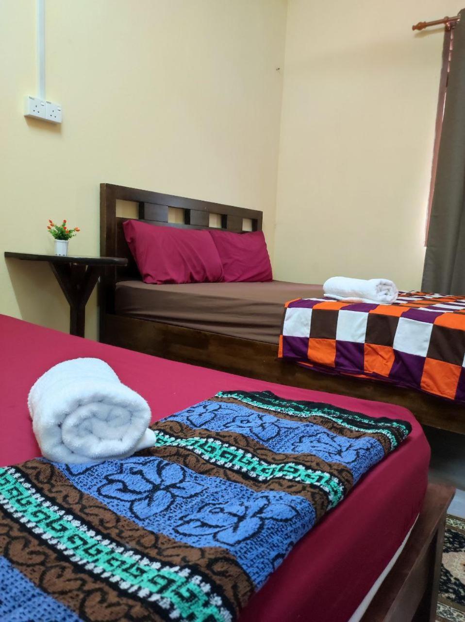 Kubang Kerian DECO HOMESTAY 3Bedroom2Bathroom Aircond Wifi photo 3