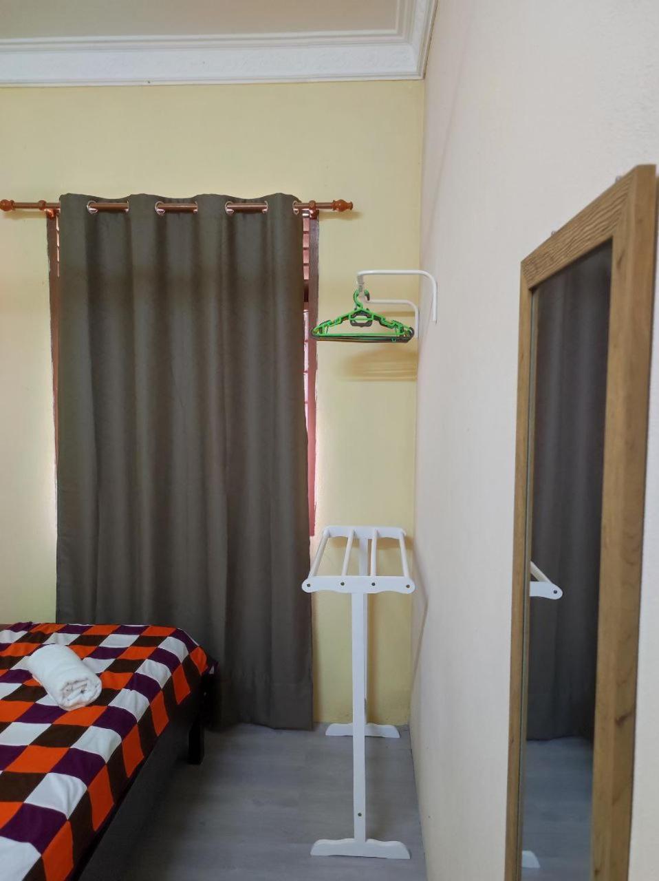 Kubang Kerian DECO HOMESTAY 3Bedroom2Bathroom Aircond Wifi photo 2