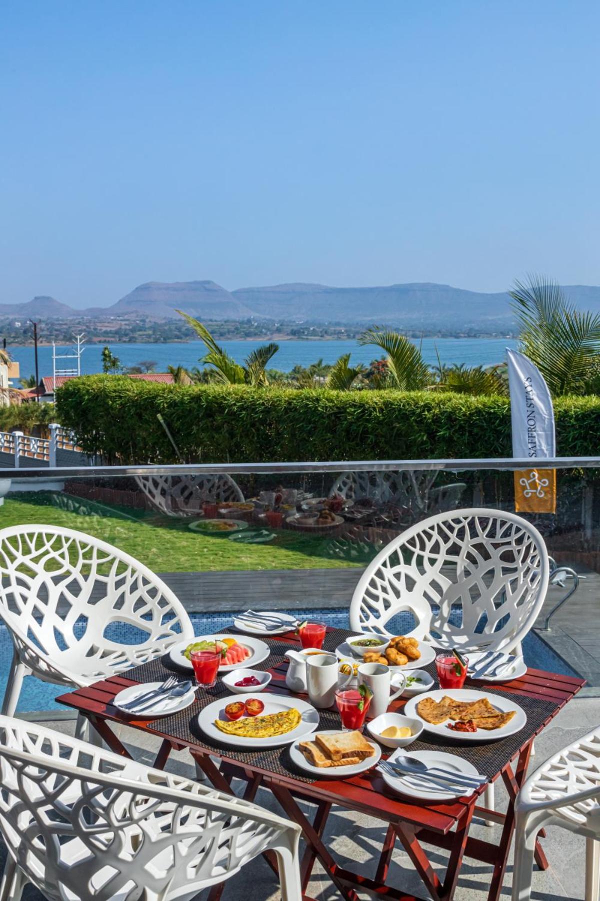 SaffronStays Jannat, Igatpuri 100 Percent pet-friendly villa with amazing lake view view 5