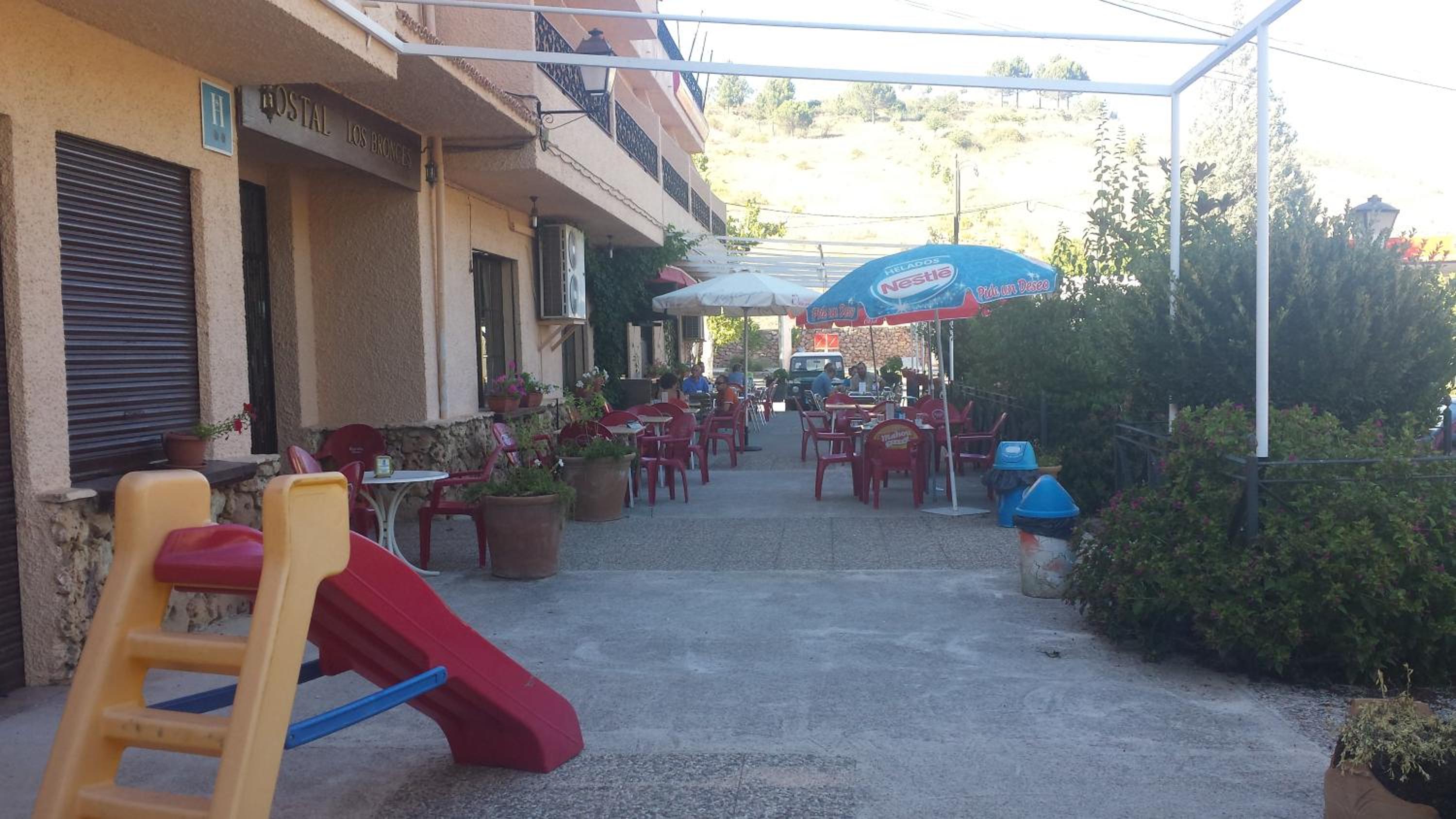 Hostal Restaurante Los Bronces