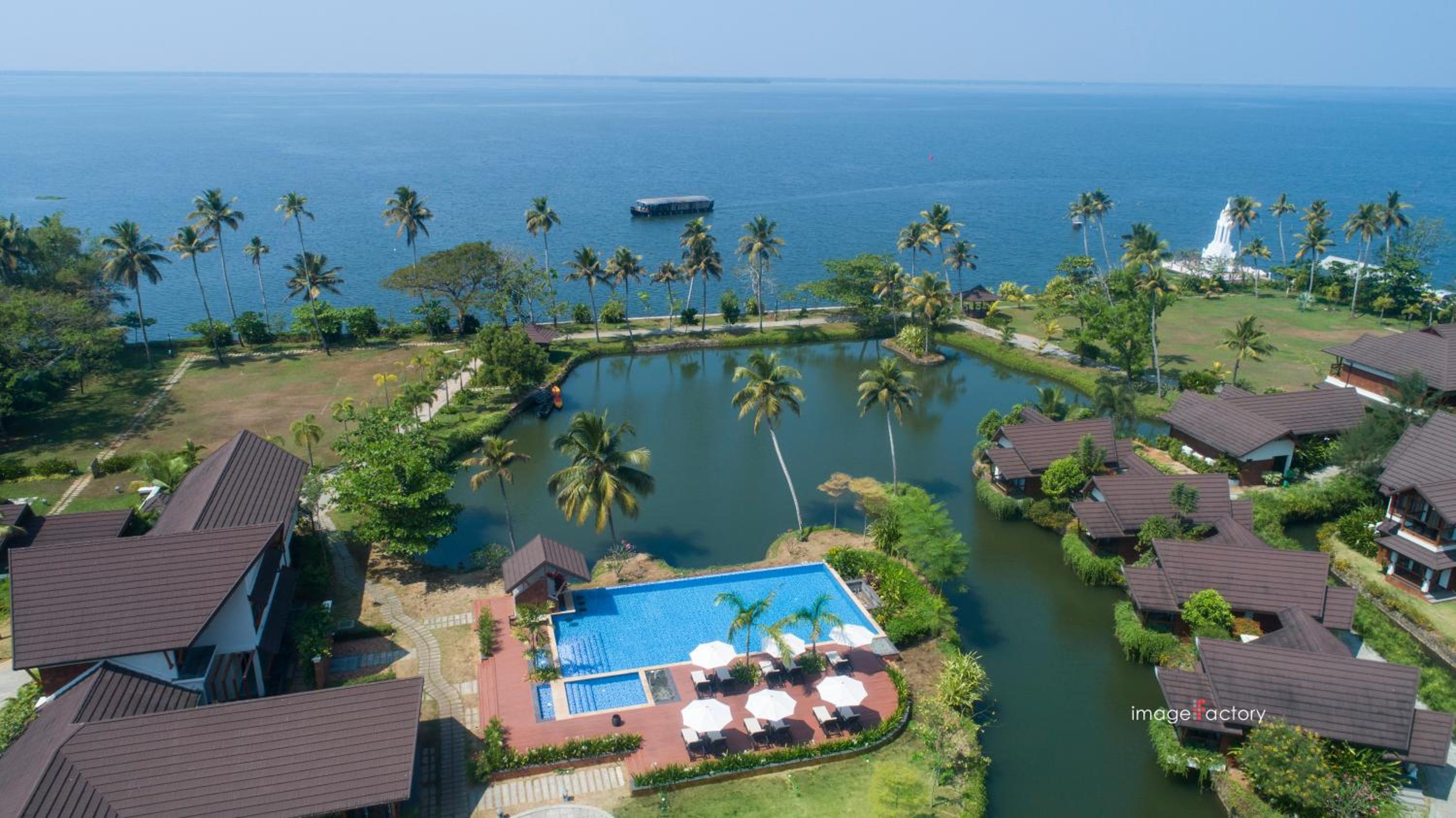 Gokulam Grand Resort & Spa, Kumarakom view 2