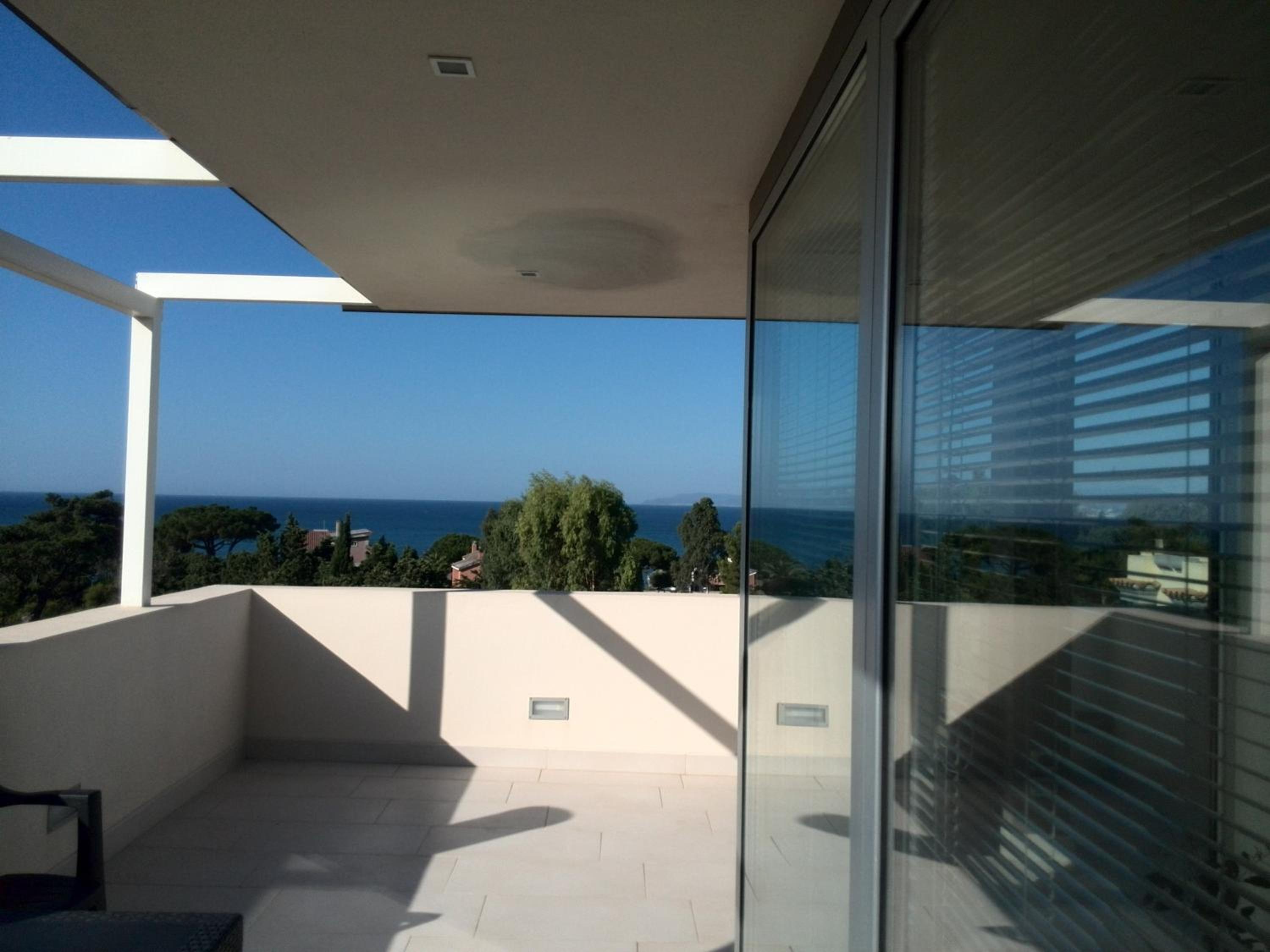 Art House Quartu - Margine Rosso