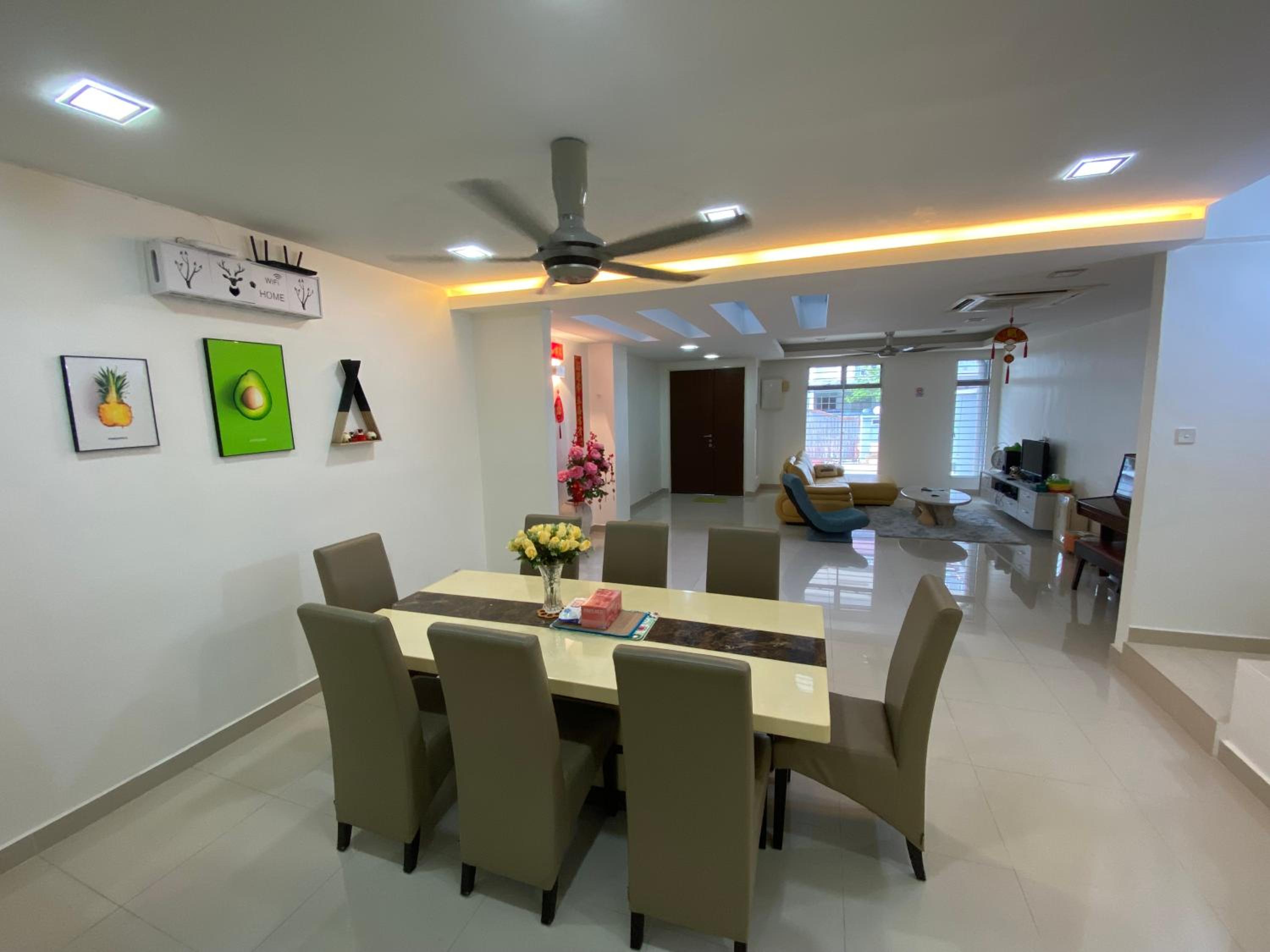 Entire Residential Home•Jia Residences Bkt Serdang沙登温暖的家 photo 6