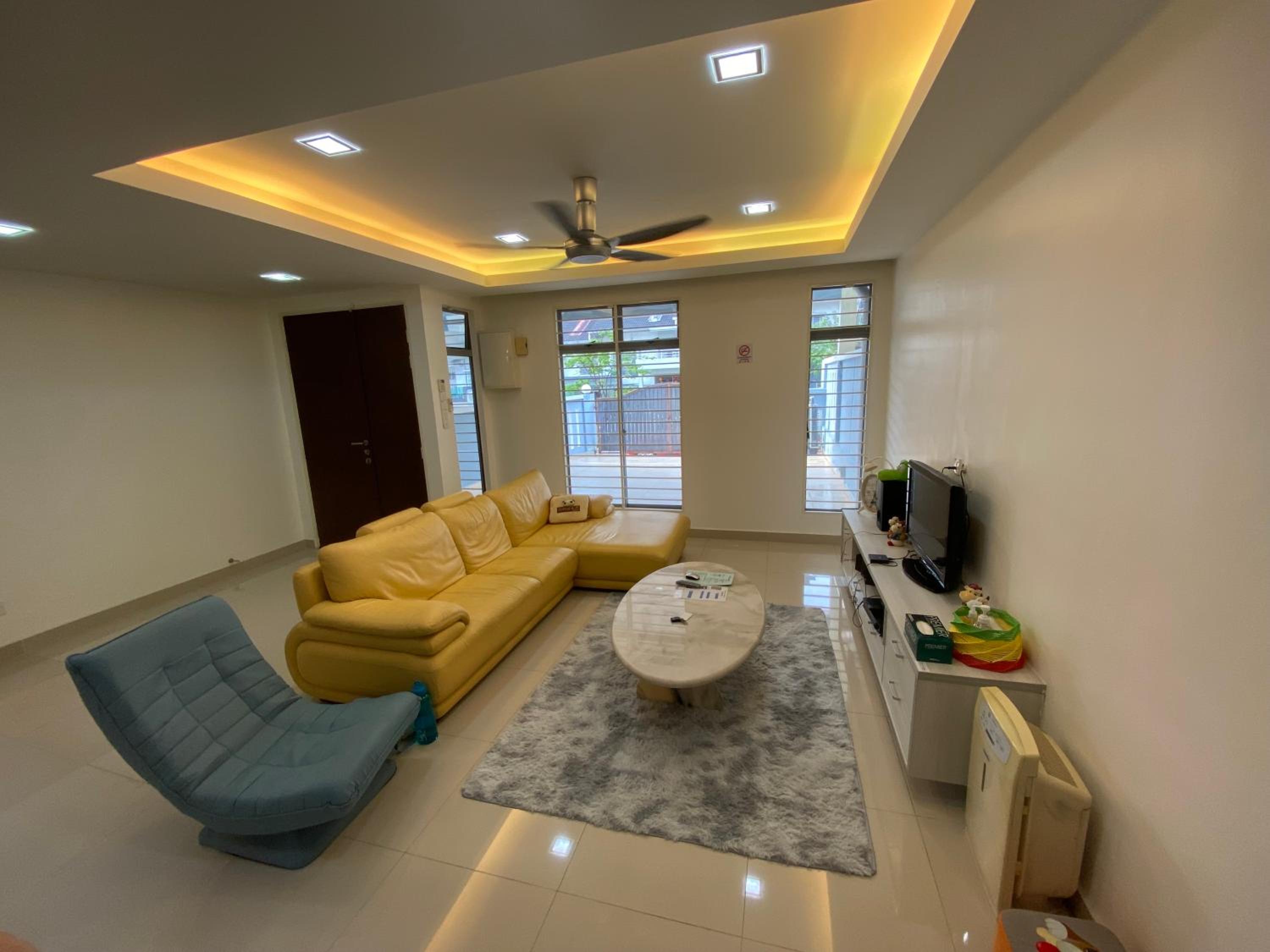 Entire Residential Home•Jia Residences Bkt Serdang沙登温暖的家 photo 4