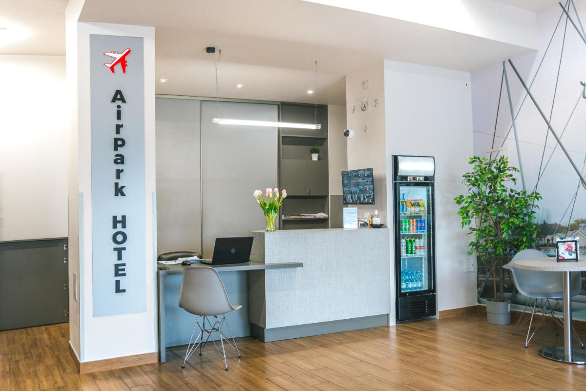 hotel reception