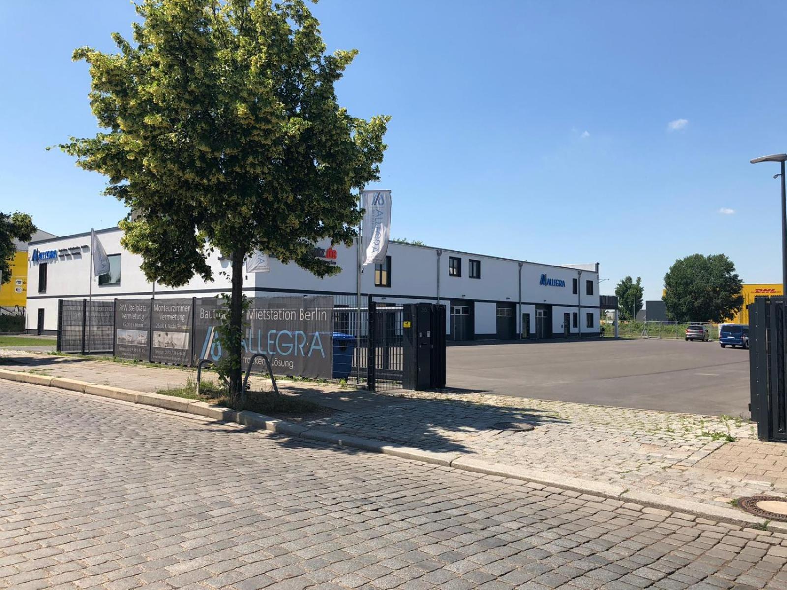 Monteurzimmer Berlin Pankow mit Dachterrasse - Nur 10 min. von der A10 - 3 Zimmer/ 7 Betten