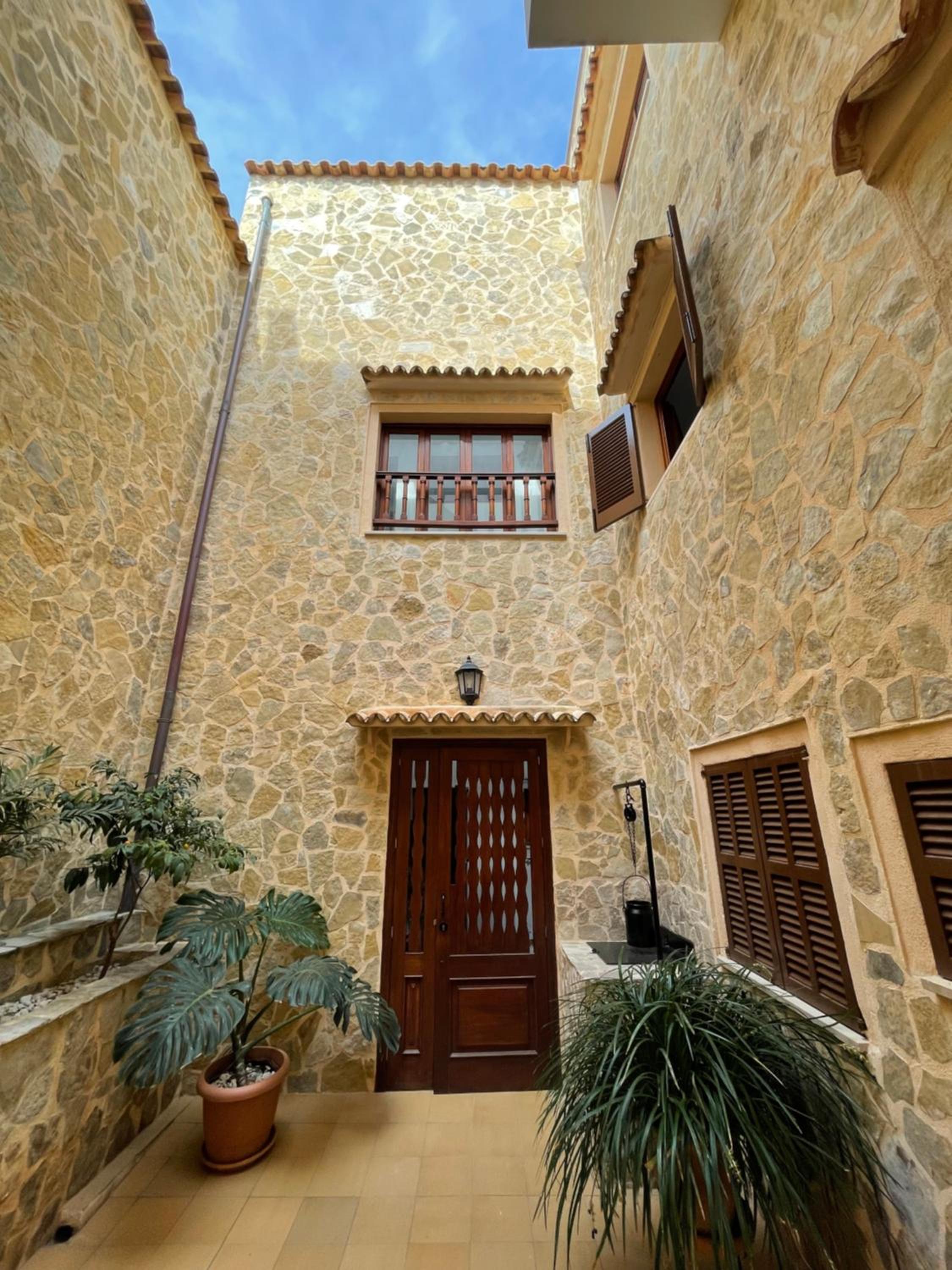Hostal CAN GALLU