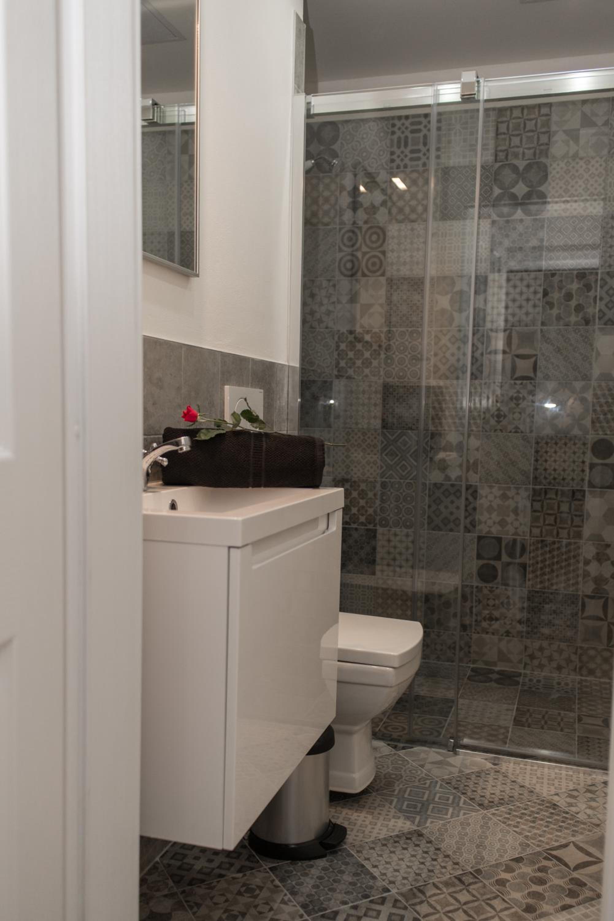 Apartment Florenc with 3-bathrooms & bedrooms