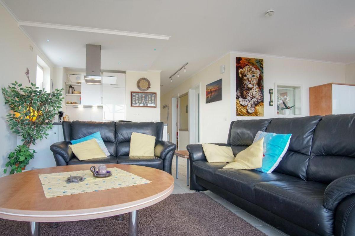 Haus-Ostseeapartments-am-Fehmarnsund-Wohnung-26-Wellenrauschen